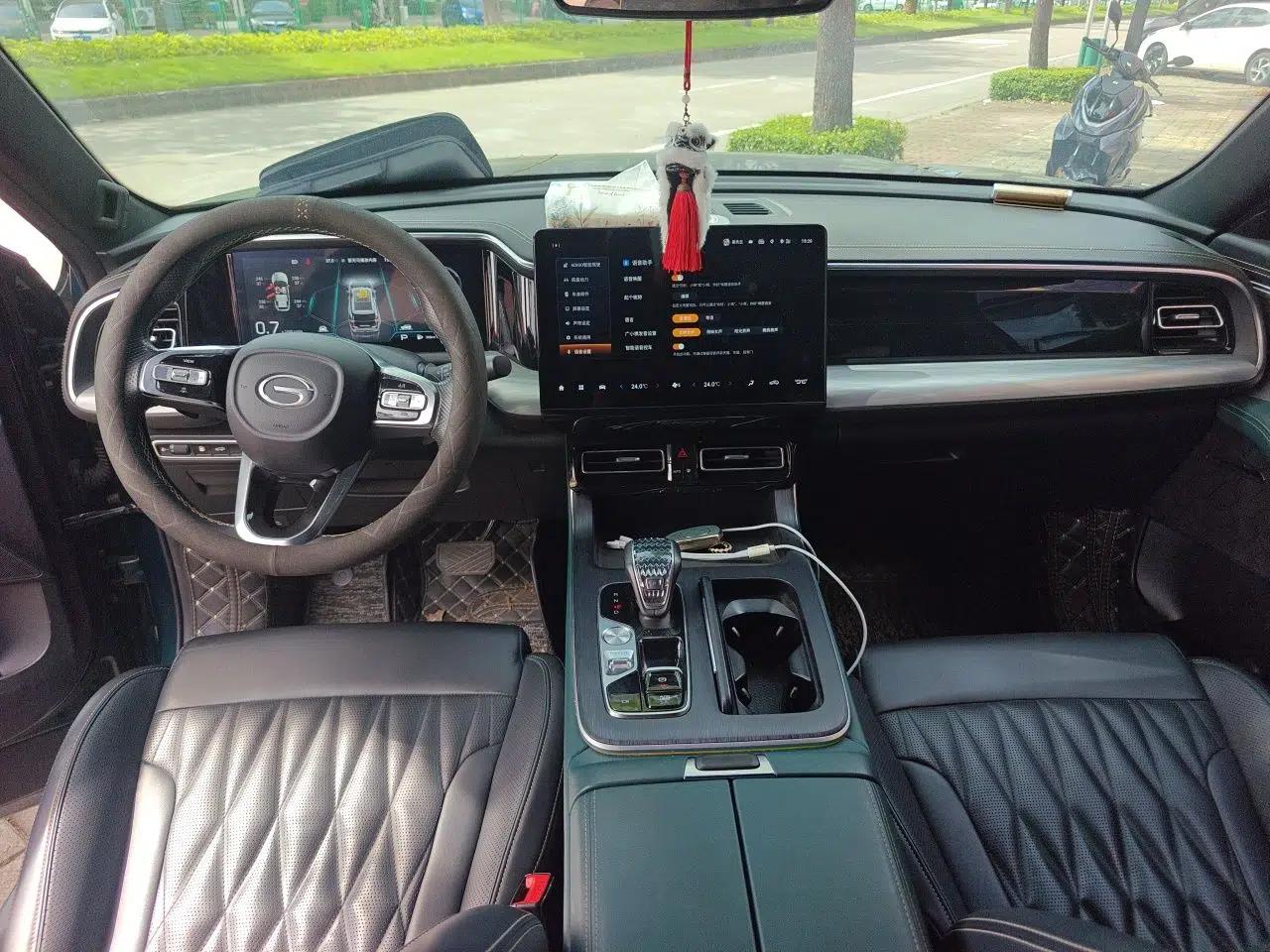 GAC Trumpchi GS8 2022 Linghang Series 2.0 TGDI Two-Wheel-Drive Luxury Smart Connectivity Version (7 Seats) — миниатюра 9