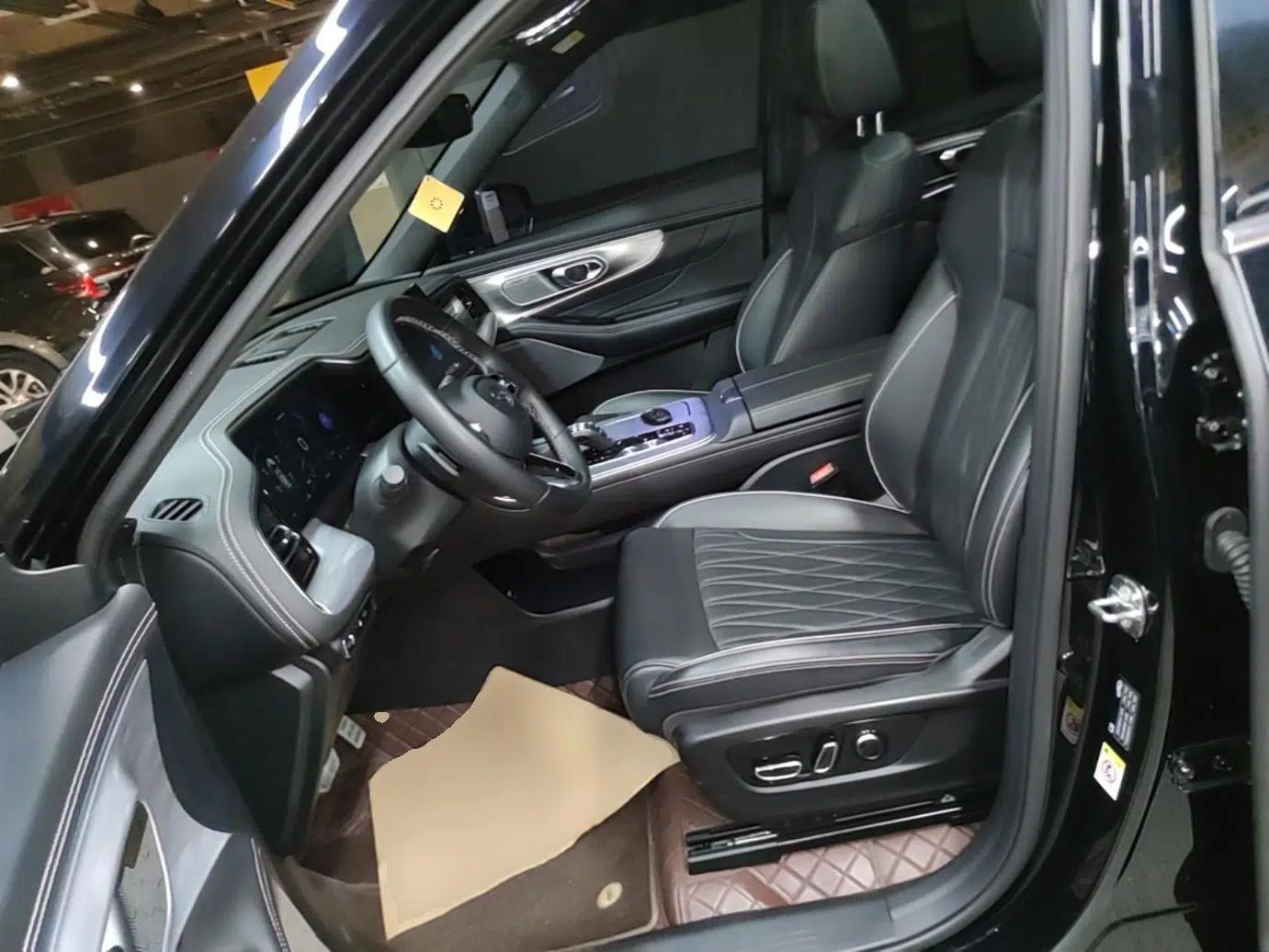 GAC Trumpchi GS8 2024 Linghang Series 2.0 TGDI Four-Wheel Drive Luxury Smart Connectivity Version — миниатюра 17
