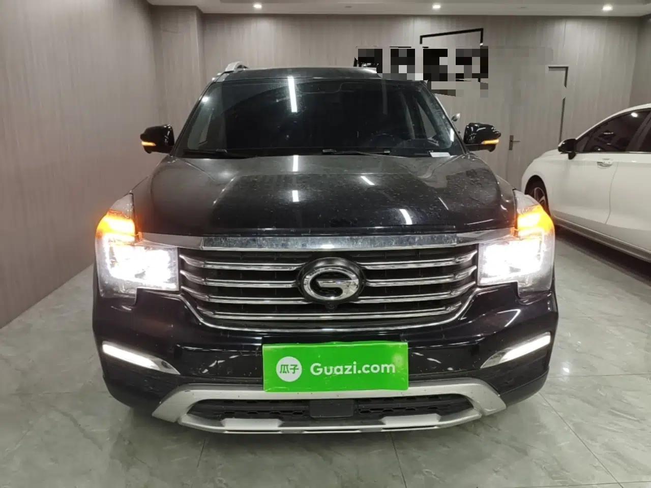 GAC Trumpchi GS8 2017 320T Two-Wheel Drive Luxury Smart Connectivity Version (7 Seats) — миниатюра 2