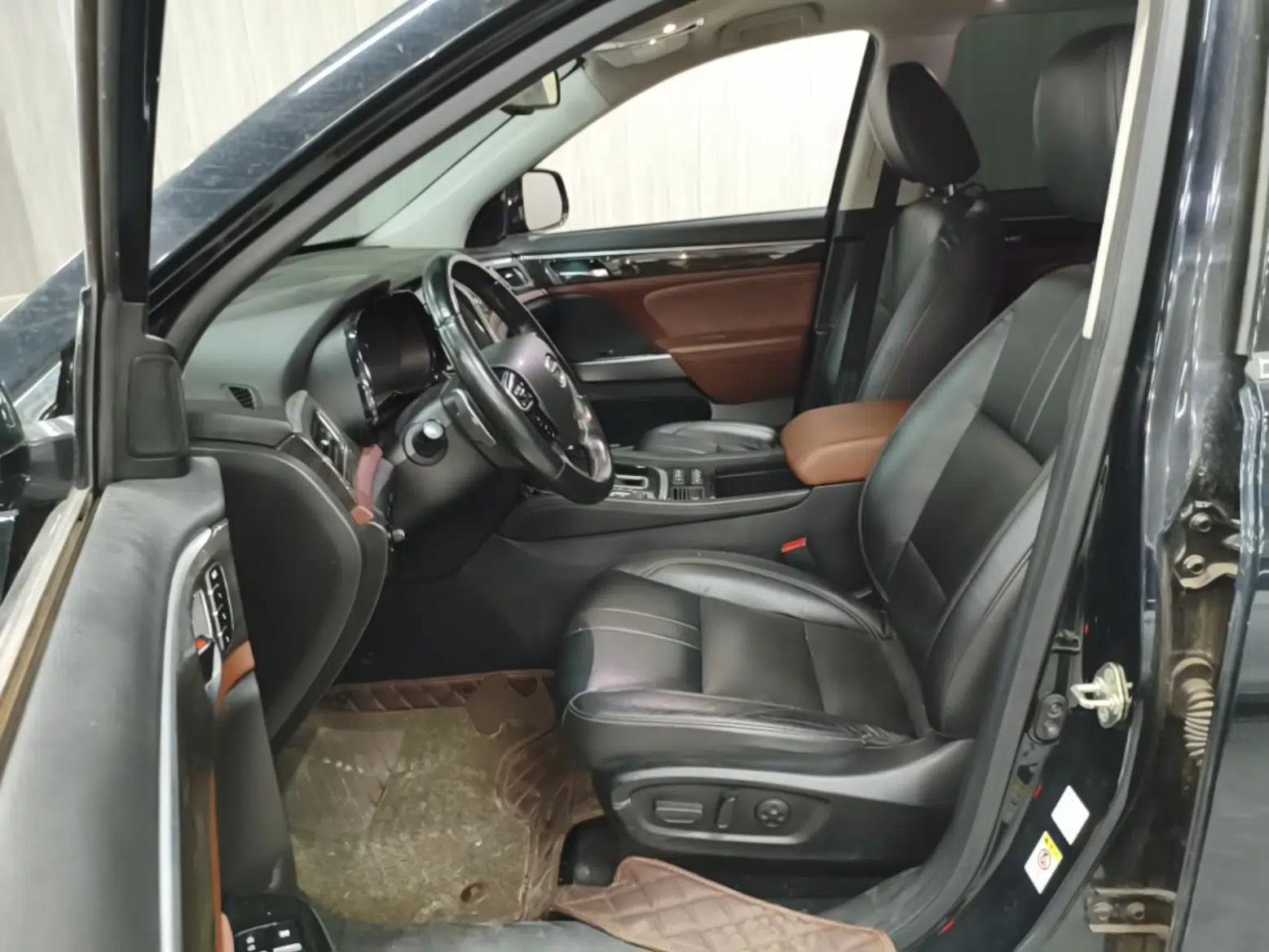 GAC Trumpchi GS8 2017 320T Two-Wheel Drive Luxury Smart Connectivity Version (7 Seats) — миниатюра 22
