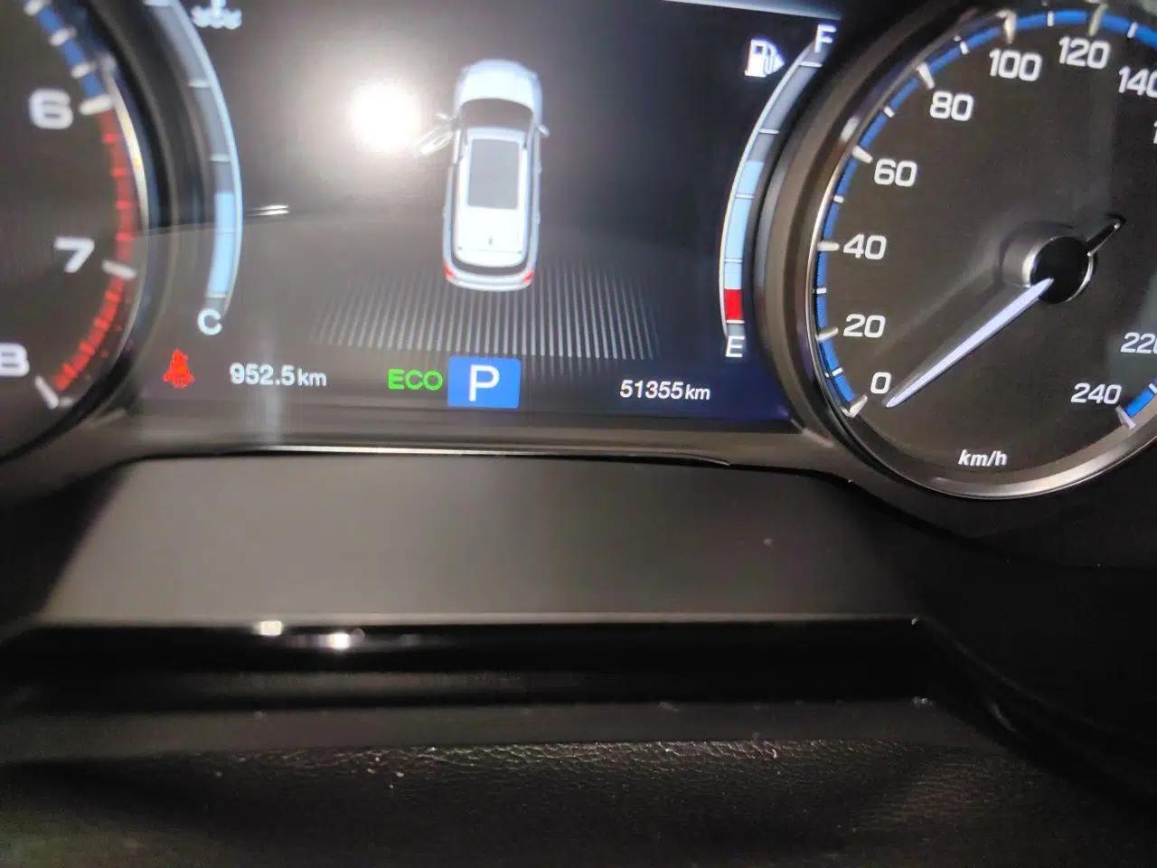 GAC Trumpchi GS8 2017 320T Two-Wheel Drive Prestige Version (7 Seats) — миниатюра 12