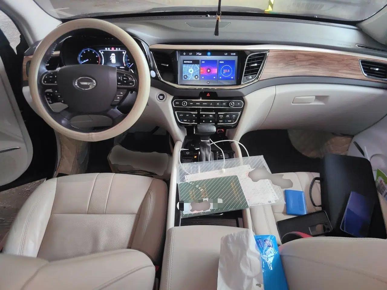GAC Trumpchi GS8 2017 320T Two-Wheel Drive Prestige Version (7 Seats) — миниатюра 9