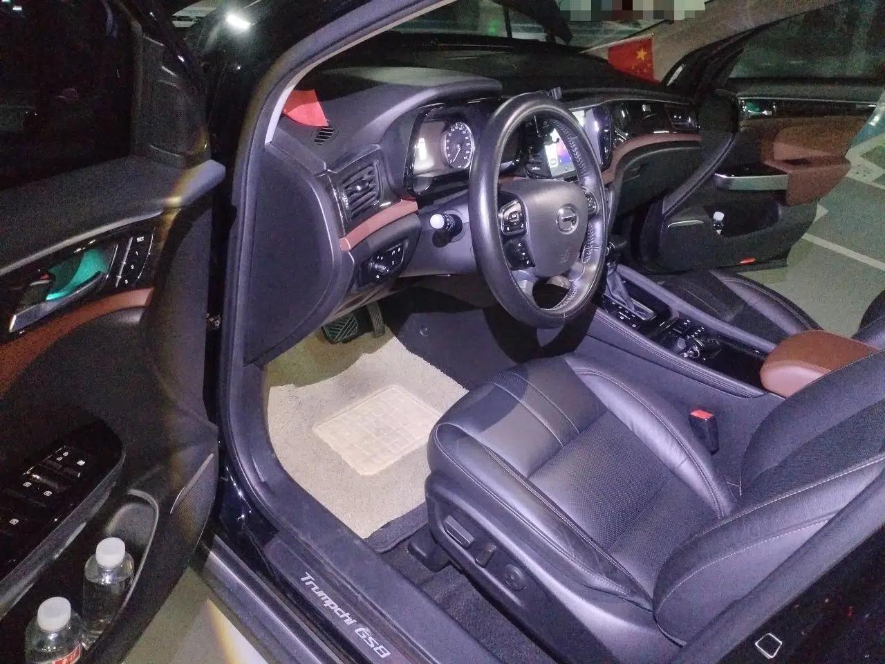 GAC Trumpchi GS8 2017 320T Two-Wheel Drive Luxury Smart Connectivity Version (7 Seats) — миниатюра 16