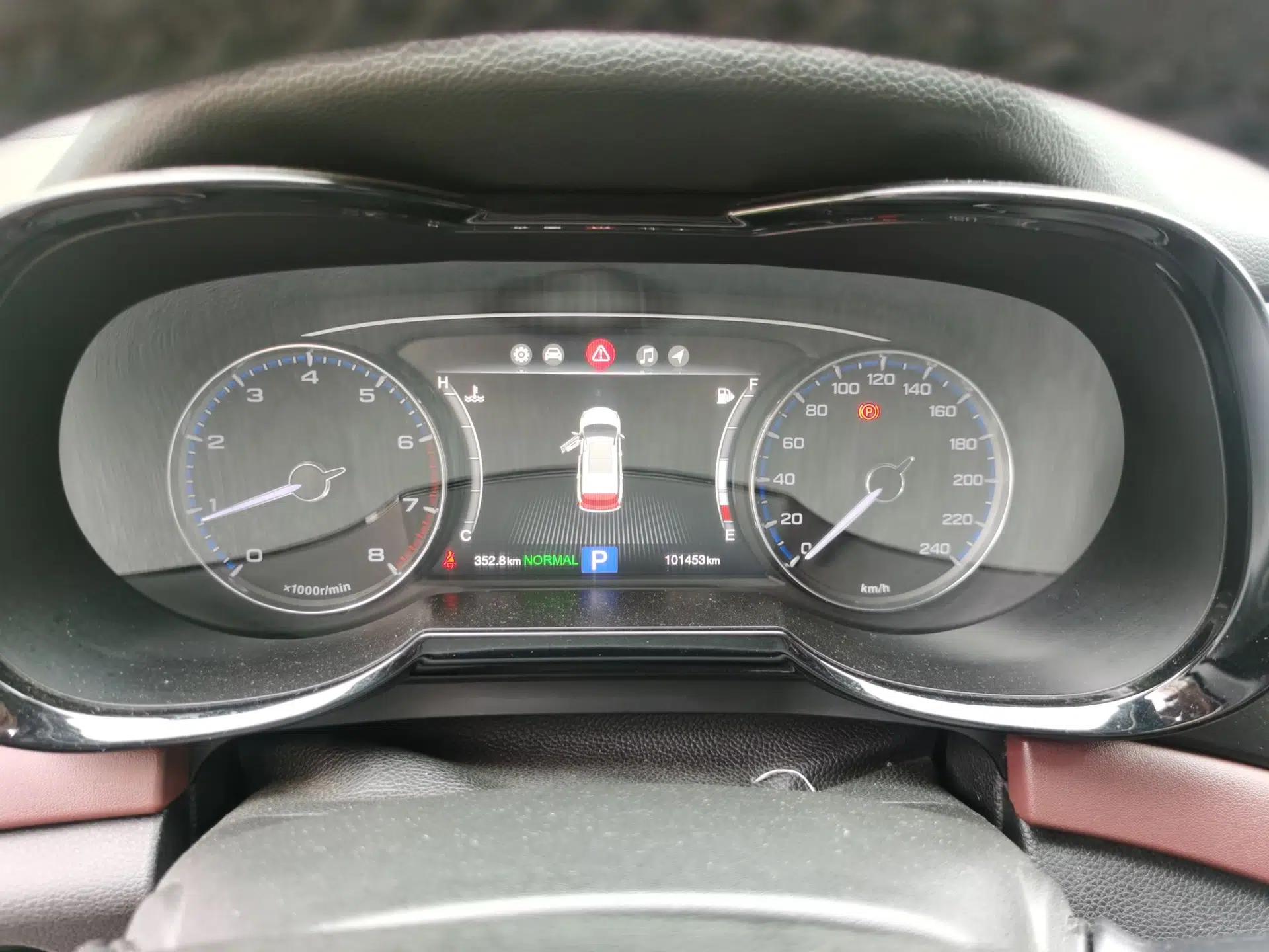 GAC Trumpchi GS8 2017 320T Two-Wheel Drive Luxury Smart Connectivity Version (7 Seats) — миниатюра 11