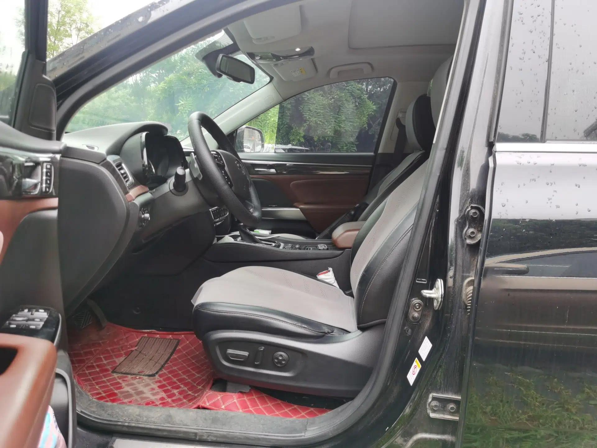 GAC Trumpchi GS8 2017 320T Two-Wheel Drive Luxury Smart Connectivity Version (7 Seats) — миниатюра 15