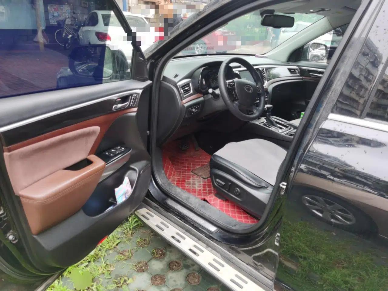 GAC Trumpchi GS8 2017 320T Two-Wheel Drive Luxury Smart Connectivity Version (7 Seats) — миниатюра 16