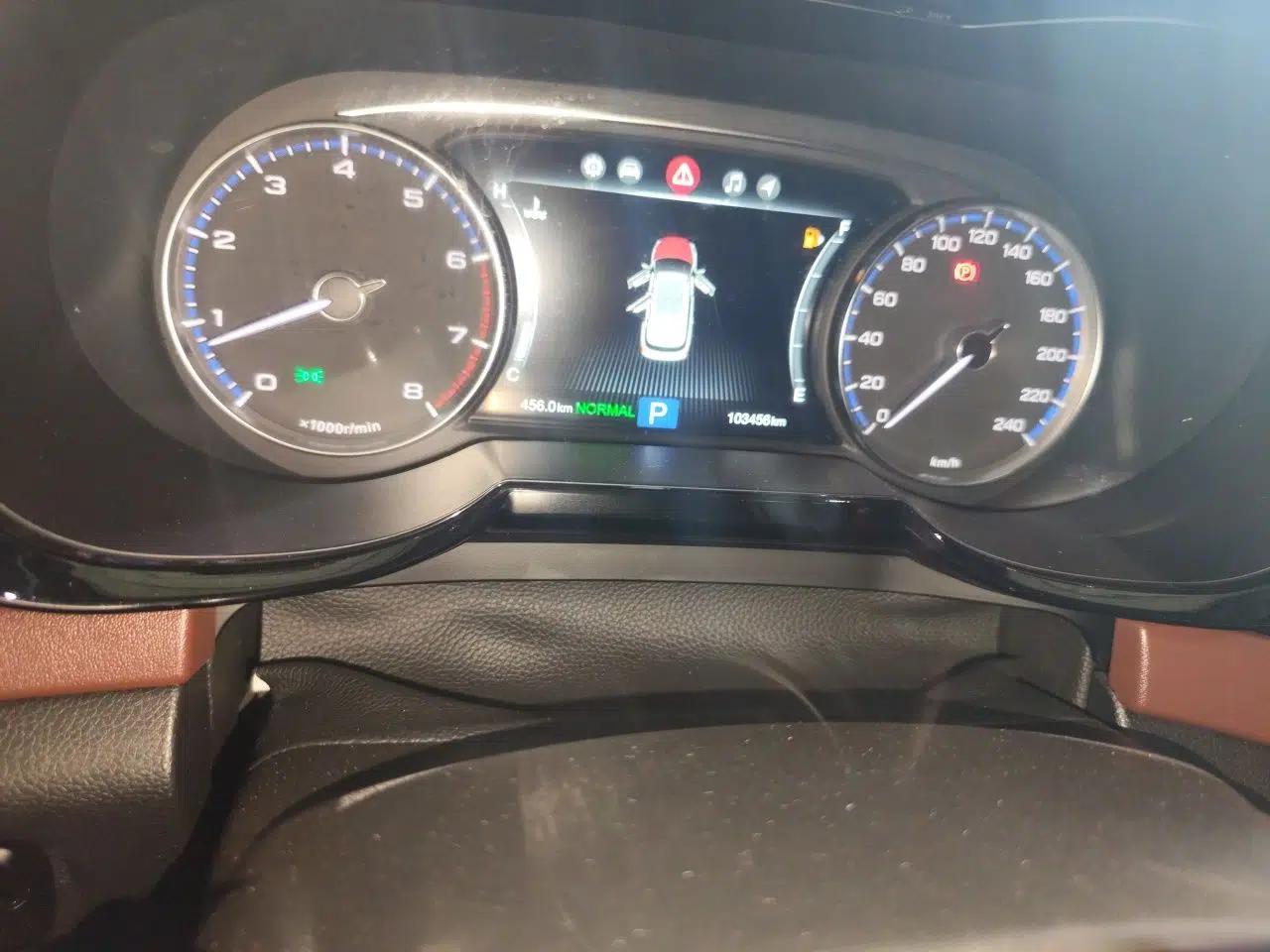 GAC Trumpchi GS8 2019 390T Two-Wheel Drive Luxury Smart Connectivity Version (7 Seats) — миниатюра 12