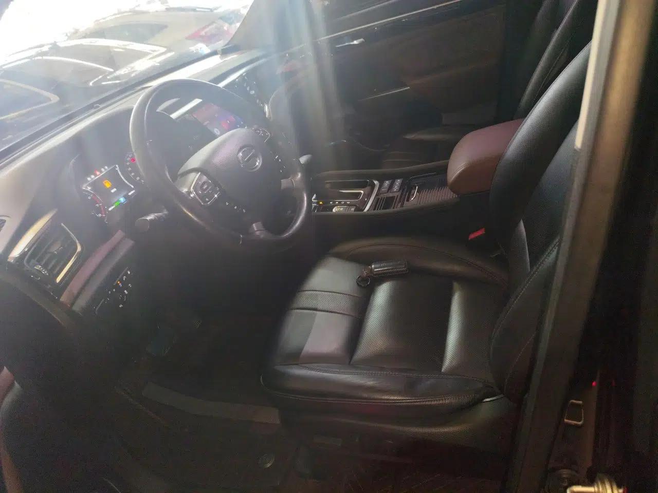 GAC Trumpchi GS8 2019 390T Two-Wheel Drive Luxury Smart Connectivity Version (7 Seats) — миниатюра 15