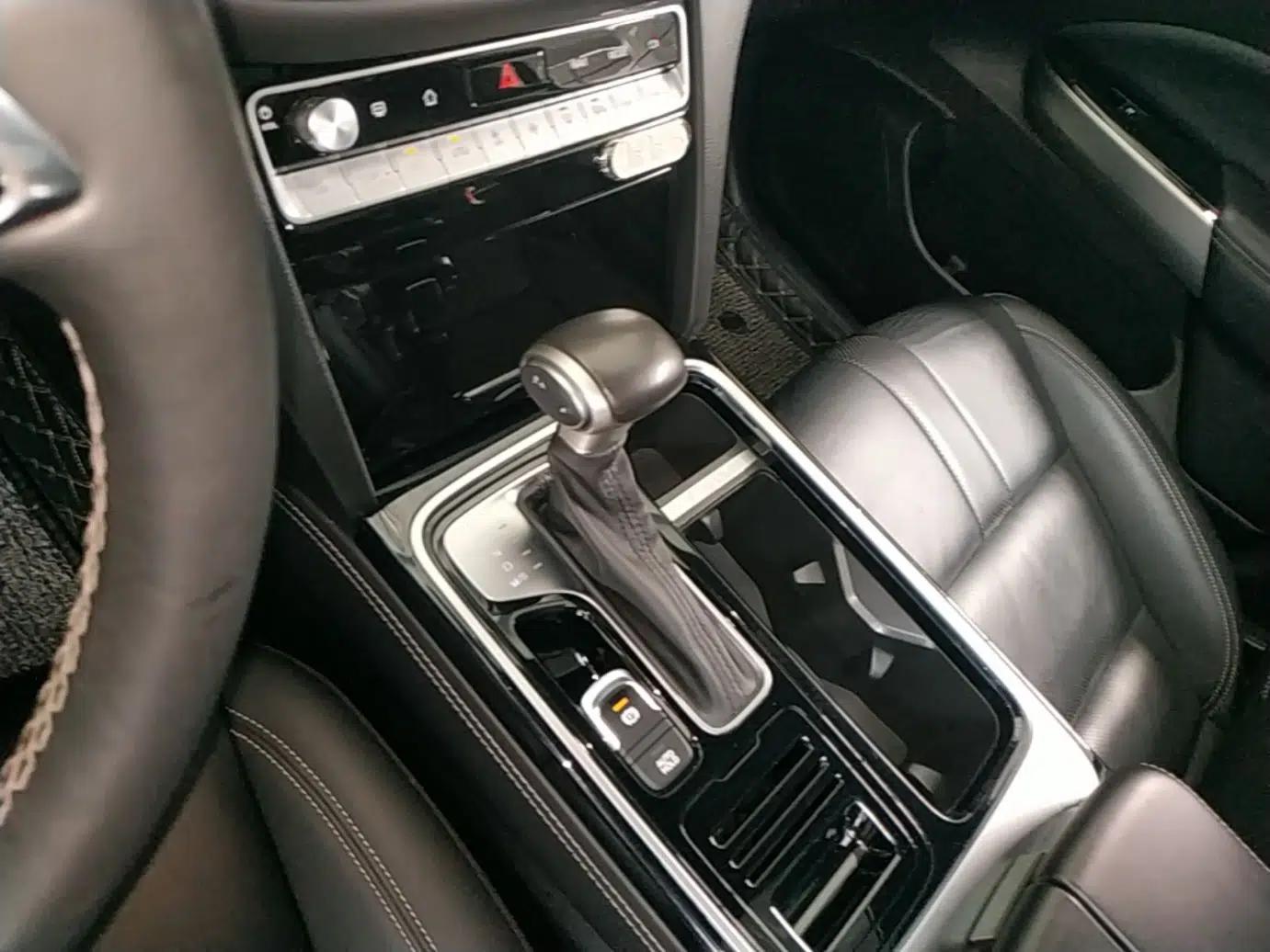 GAC Trumpchi GS8 2020 GS8S 390T Two-Wheel Drive Luxury Smart Connectivity Version — миниатюра 16