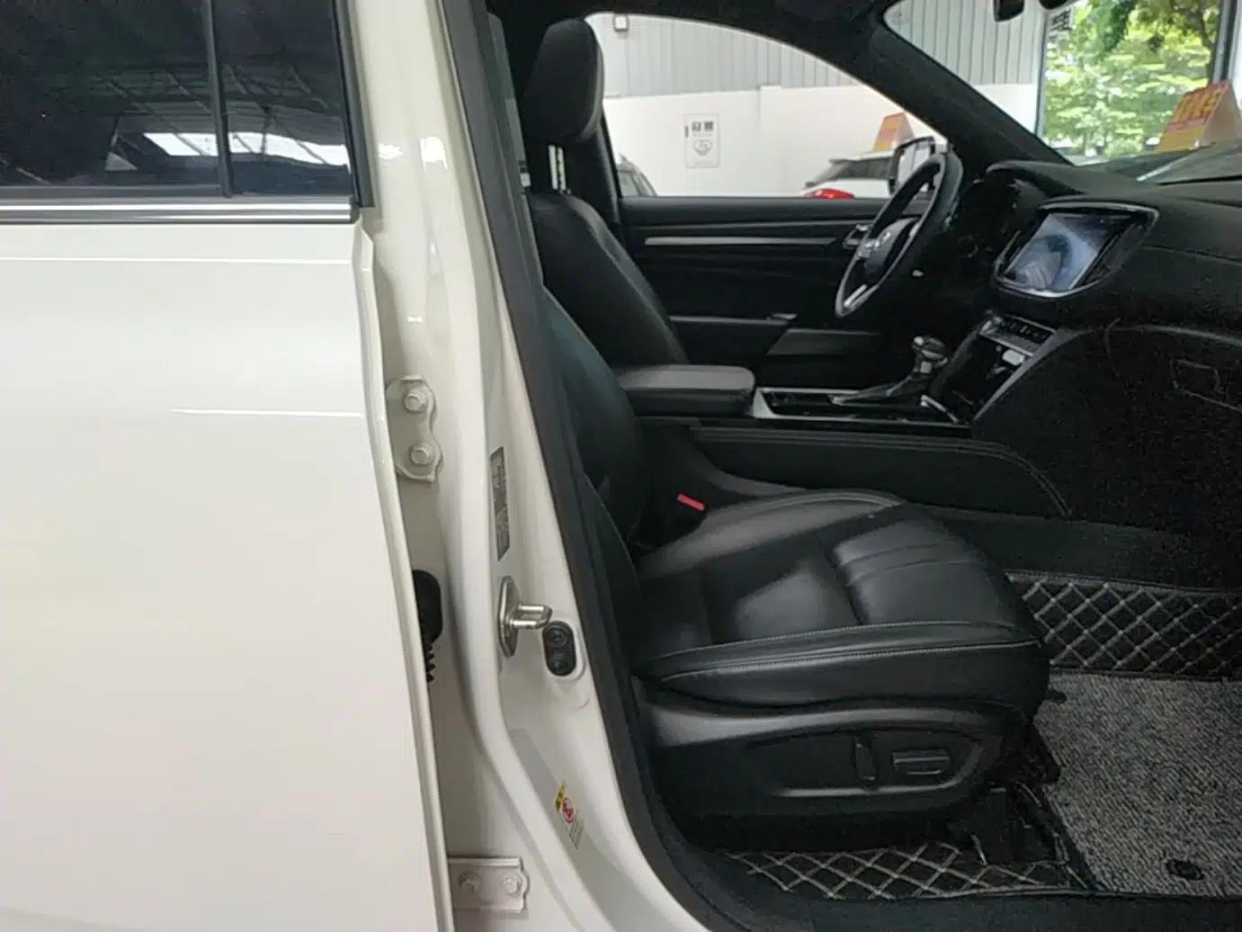 GAC Trumpchi GS8 2020 GS8S 390T Two-Wheel Drive Luxury Smart Connectivity Version — миниатюра 19