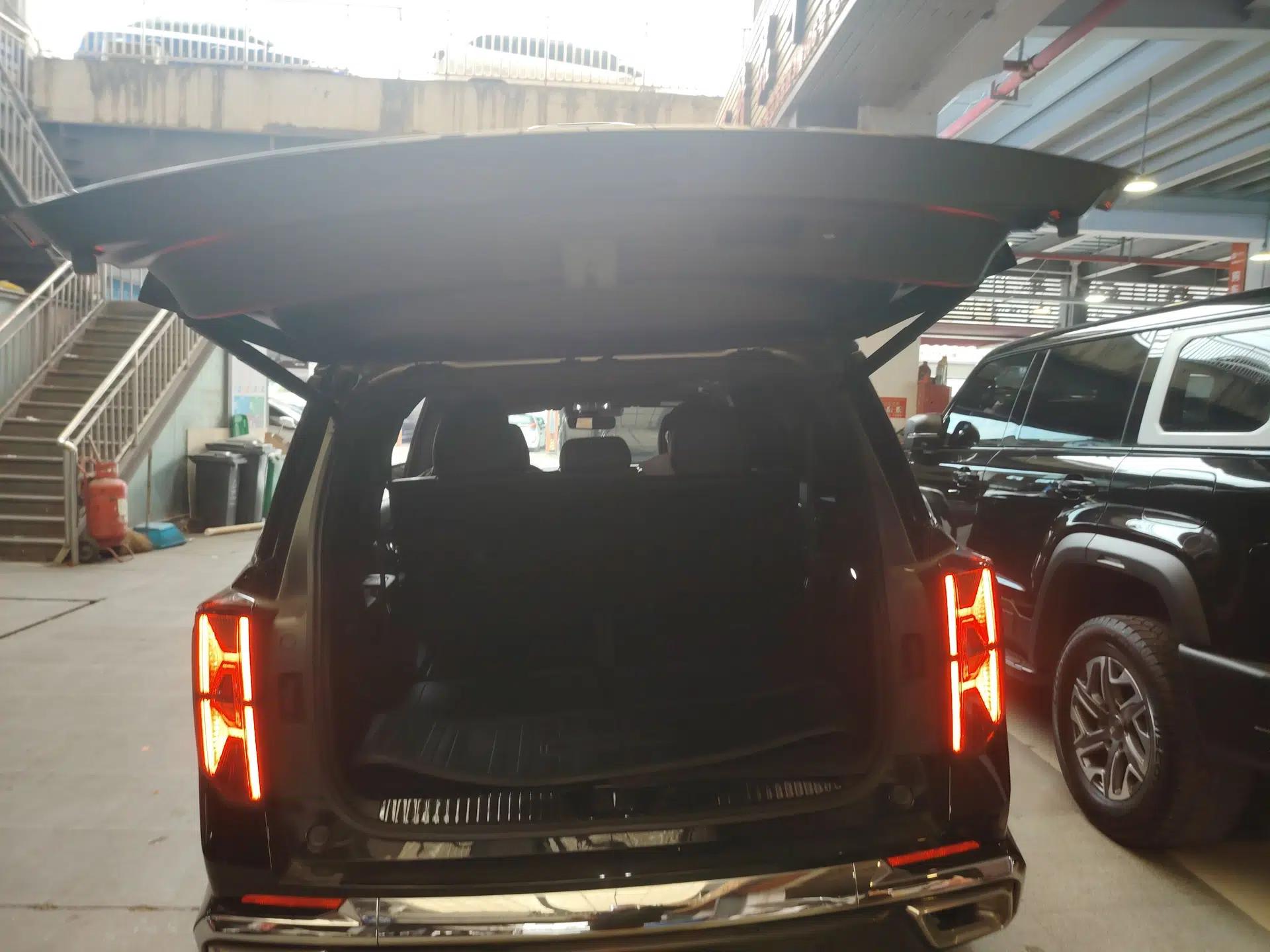 GAC Trumpchi GS8 2022 Dual-Engine Series 2.0TM Two-Wheel Drive Prestige Edition (7 Seats) — миниатюра 17
