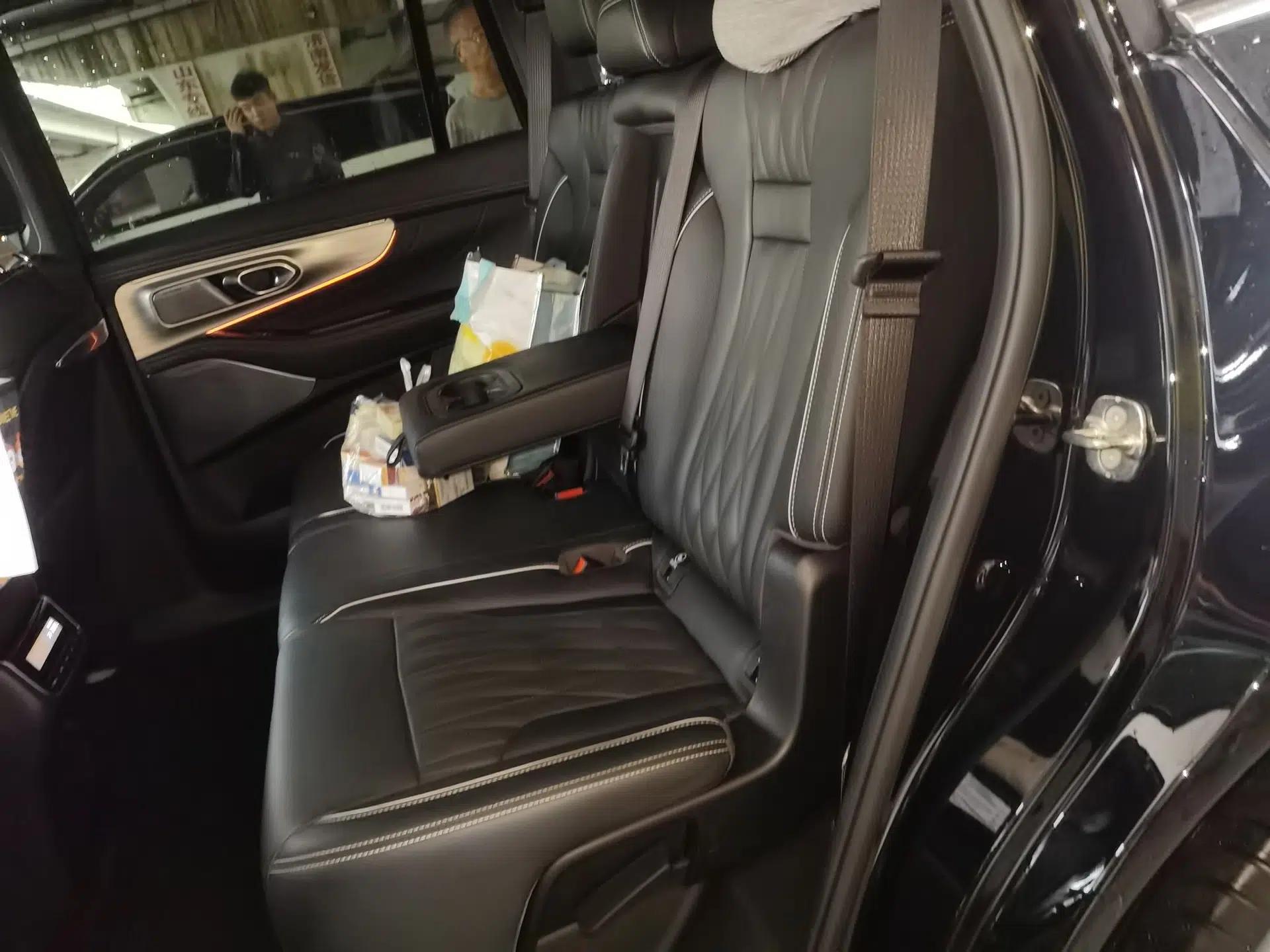 GAC Trumpchi GS8 2022 Flagship Series 2.0 TGDI Two-Wheel-Drive Prestige Edition (7 Seats) — миниатюра 17