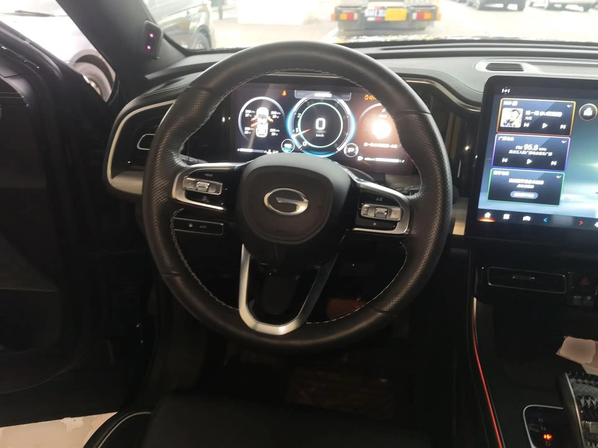GAC Trumpchi GS8 2022 Flagship Series 2.0 TGDI Two-Wheel-Drive Prestige Edition (7 Seats) — миниатюра 10