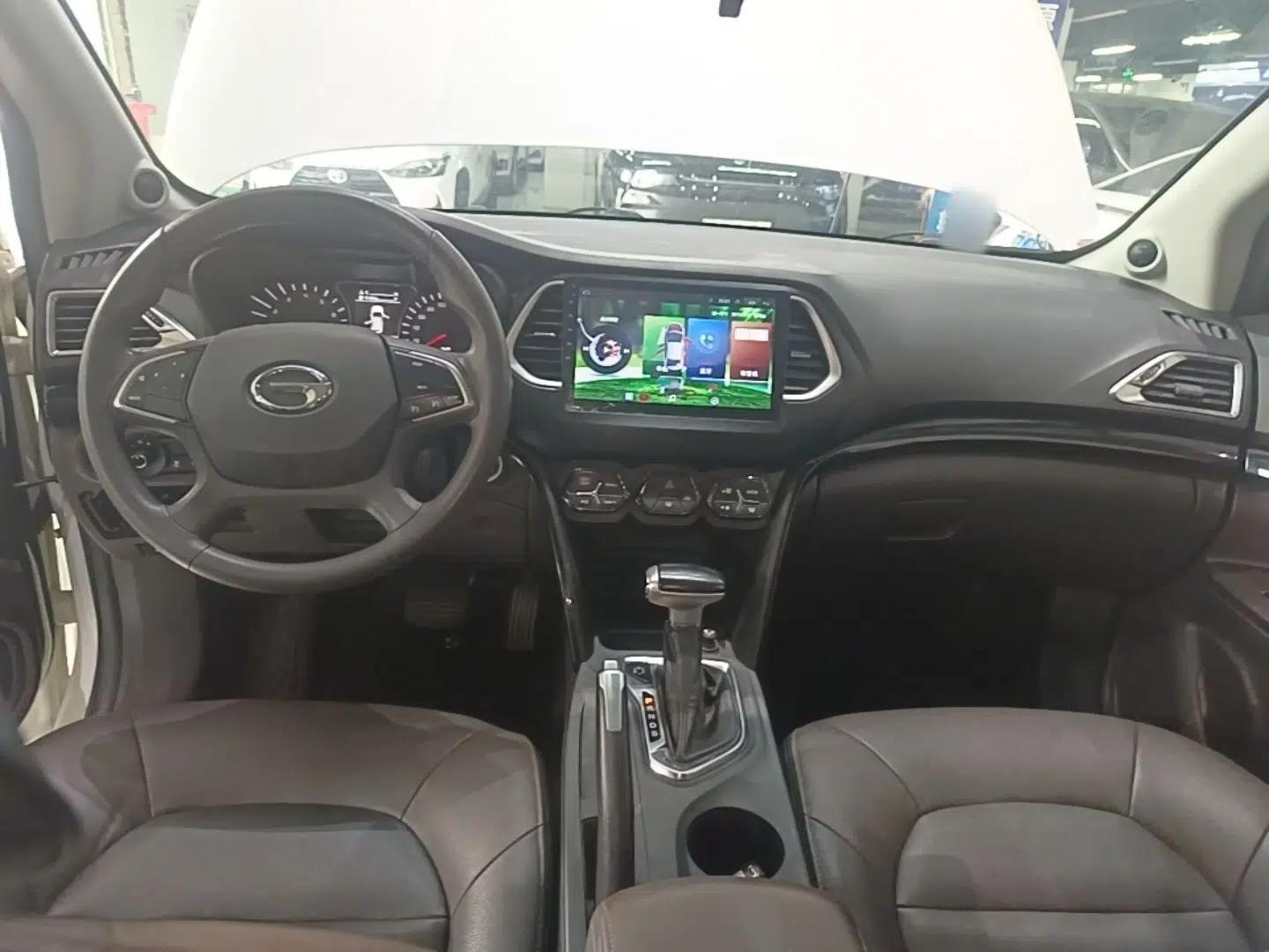 GAC Trumpchi GS4 2017 200T G-DCT Two-Wheel Drive Elite Edition — миниатюра 12