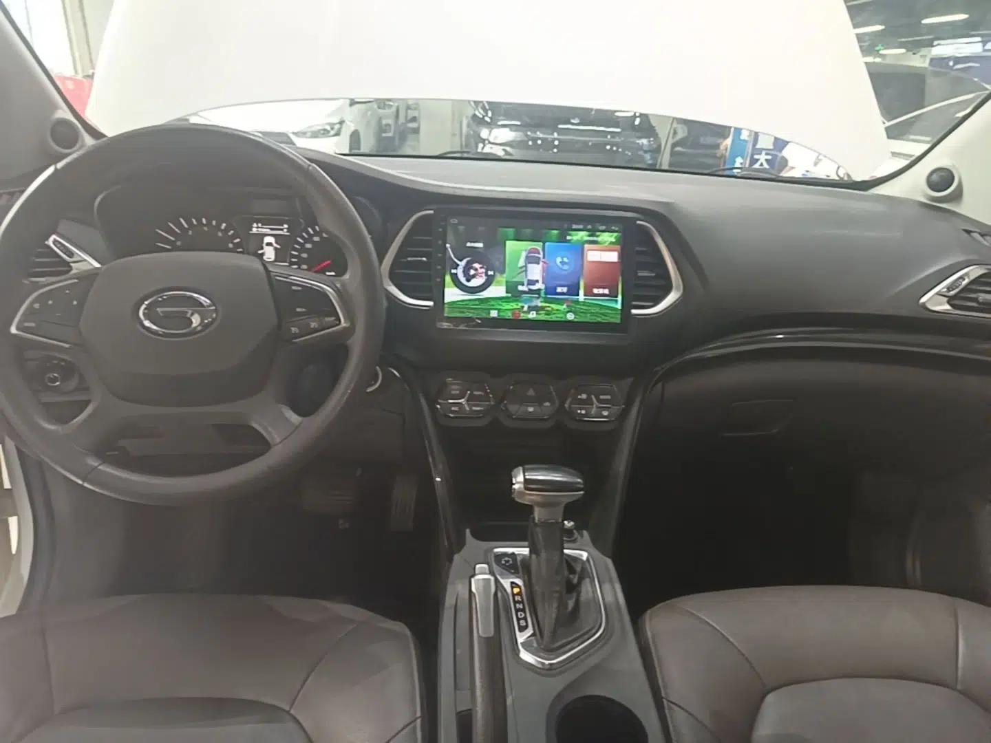 GAC Trumpchi GS4 2017 200T G-DCT Two-Wheel Drive Elite Edition — миниатюра 15