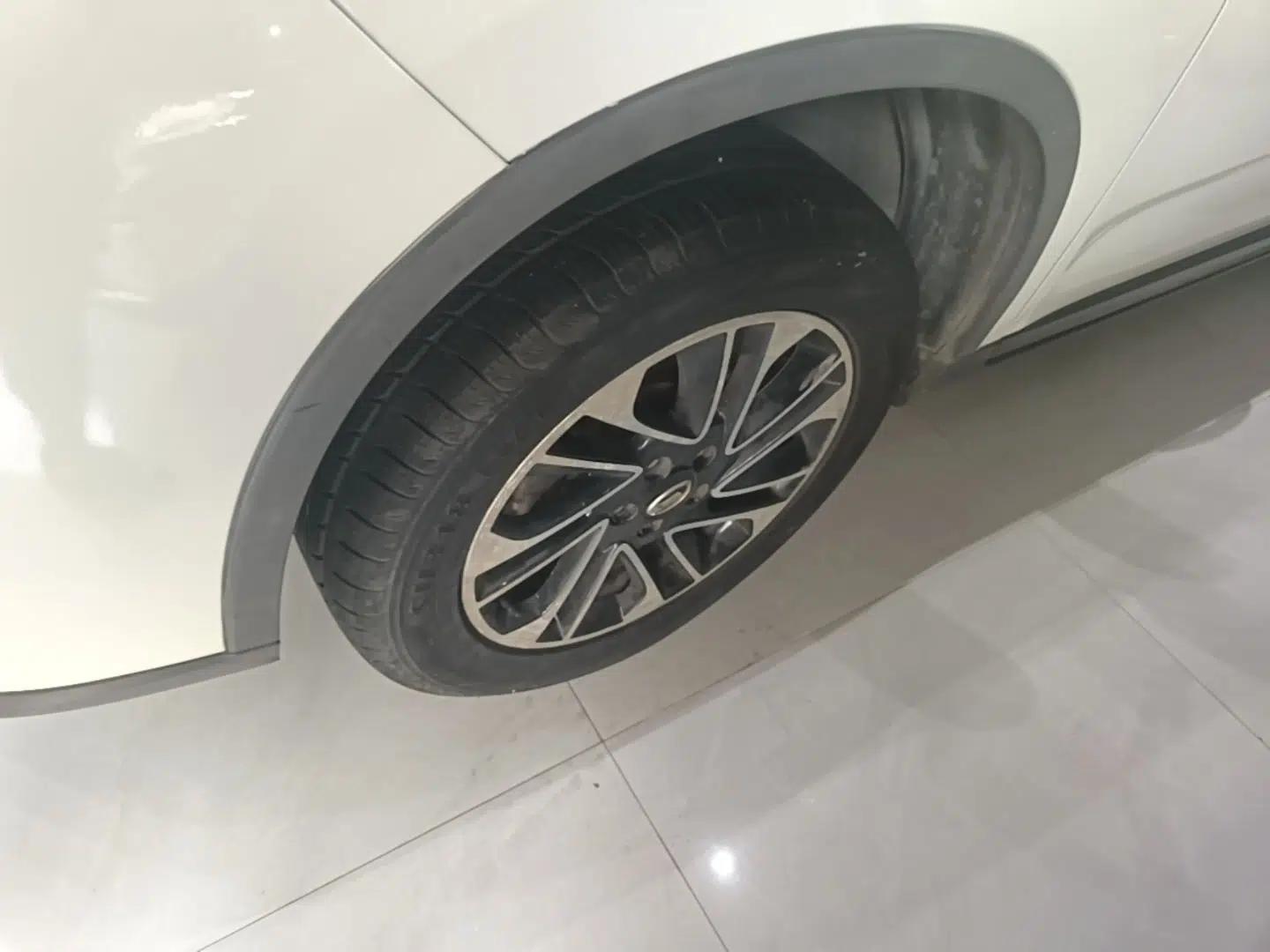 GAC Trumpchi GS4 2017 200T G-DCT Two-Wheel Drive Elite Edition — миниатюра 10