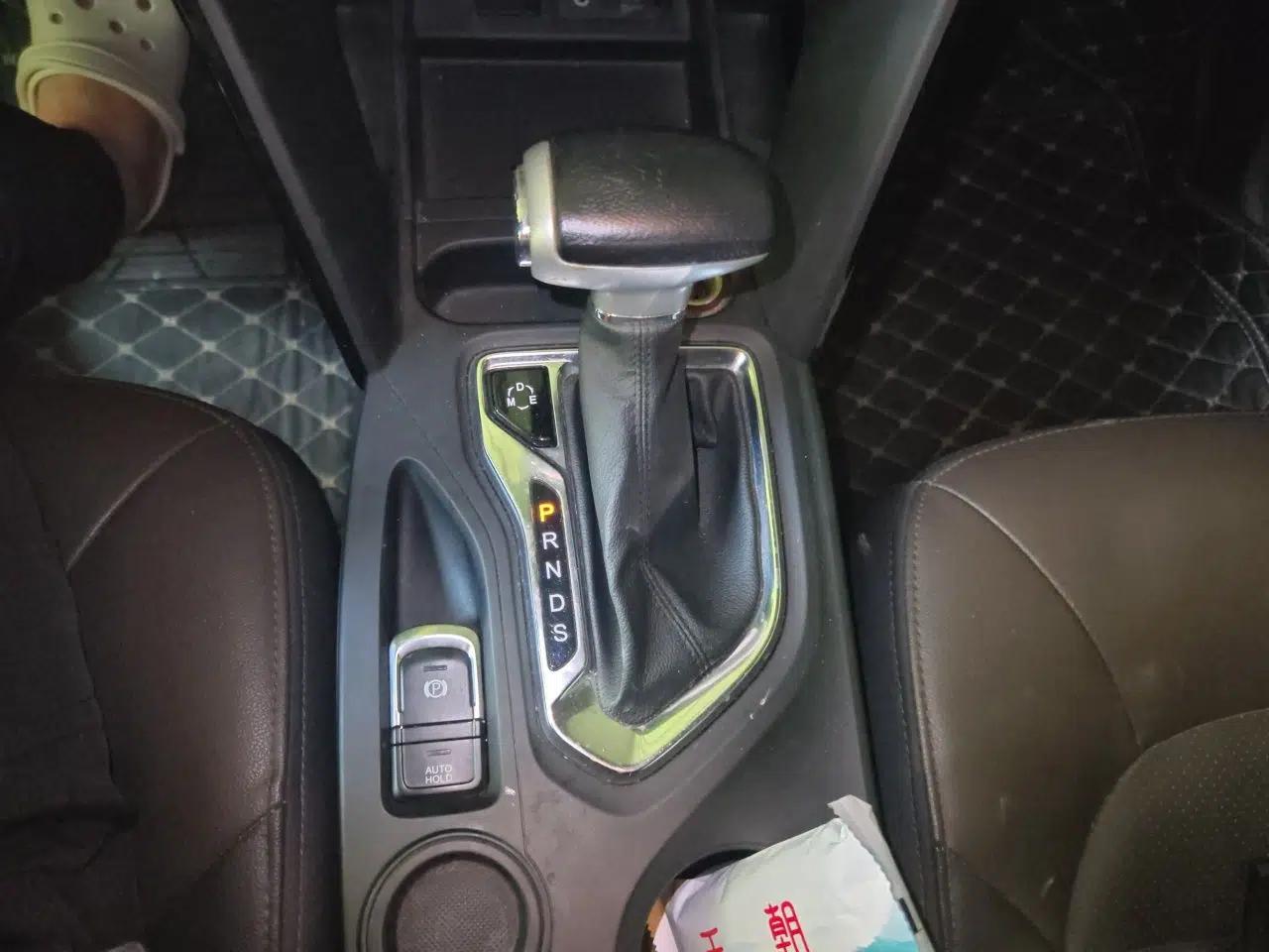 GAC Trumpchi GS4 2017 235T Automatic Two-Wheel Drive Luxury Smart Connectivity Version — миниатюра 14