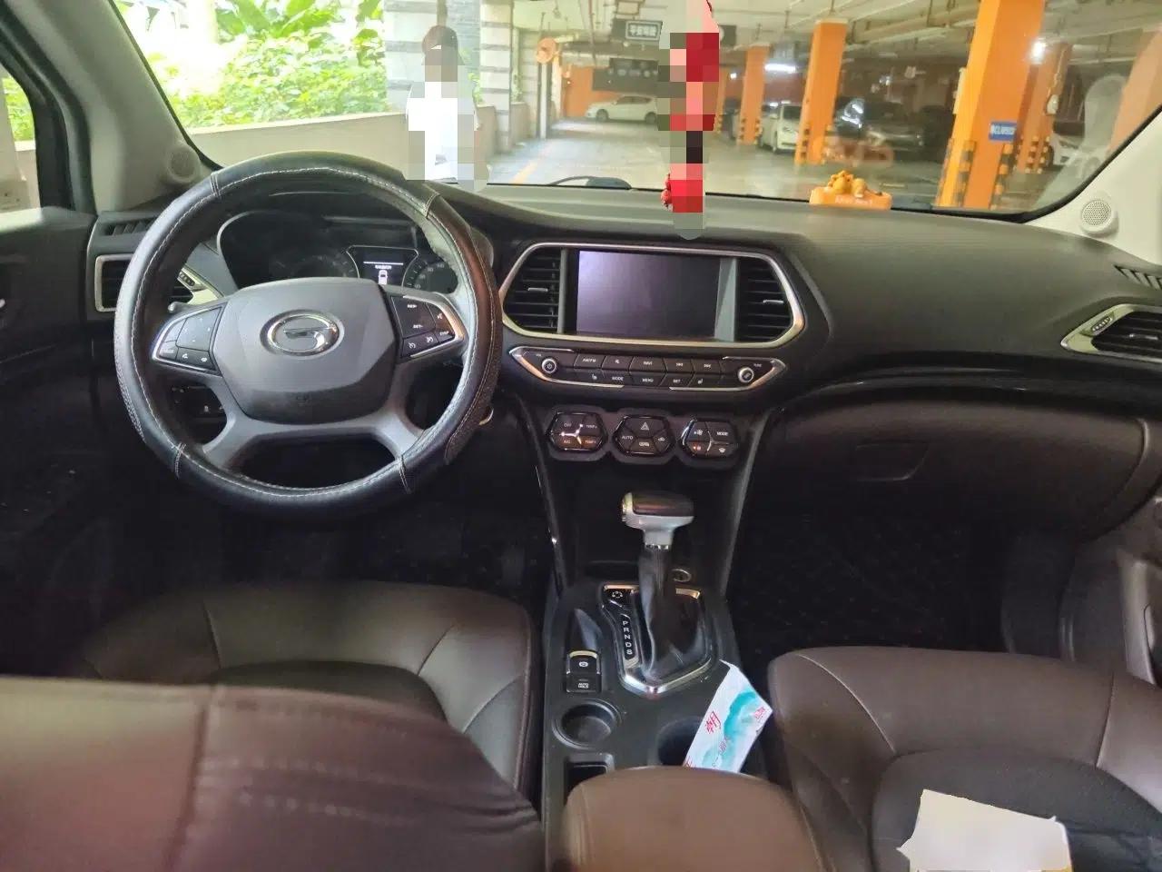 GAC Trumpchi GS4 2017 235T Automatic Two-Wheel Drive Luxury Smart Connectivity Version — миниатюра 9