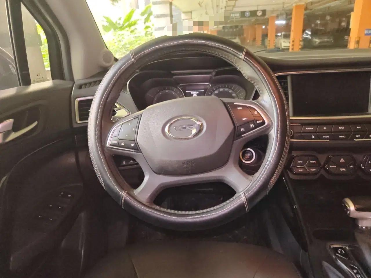 GAC Trumpchi GS4 2017 235T Automatic Two-Wheel Drive Luxury Smart Connectivity Version — миниатюра 10