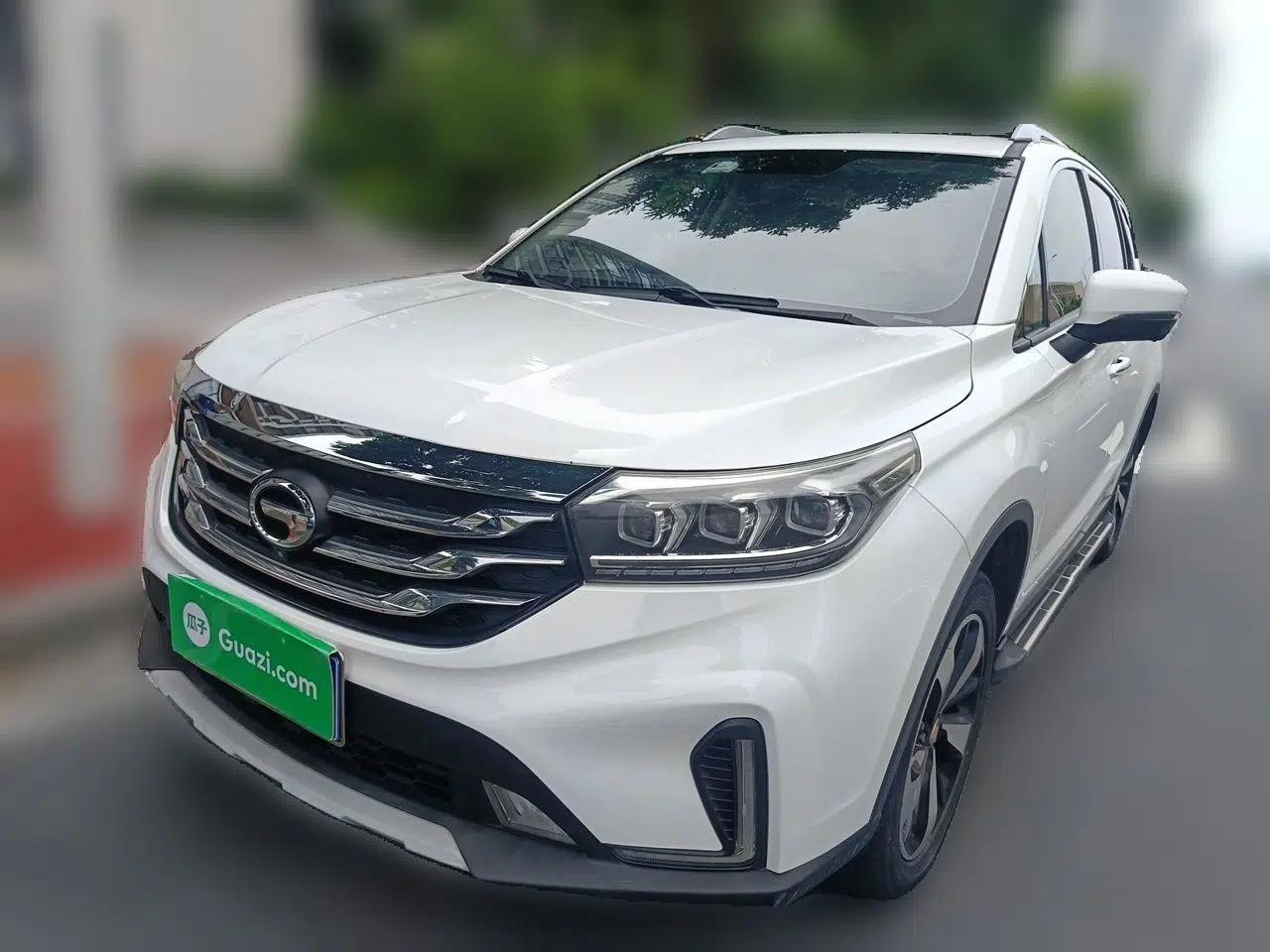 GAC Trumpchi GS4 2018 235T Automatic Two-Wheel Drive Luxury Smart Connectivity Millionth Anniversary Edition — миниатюра 1