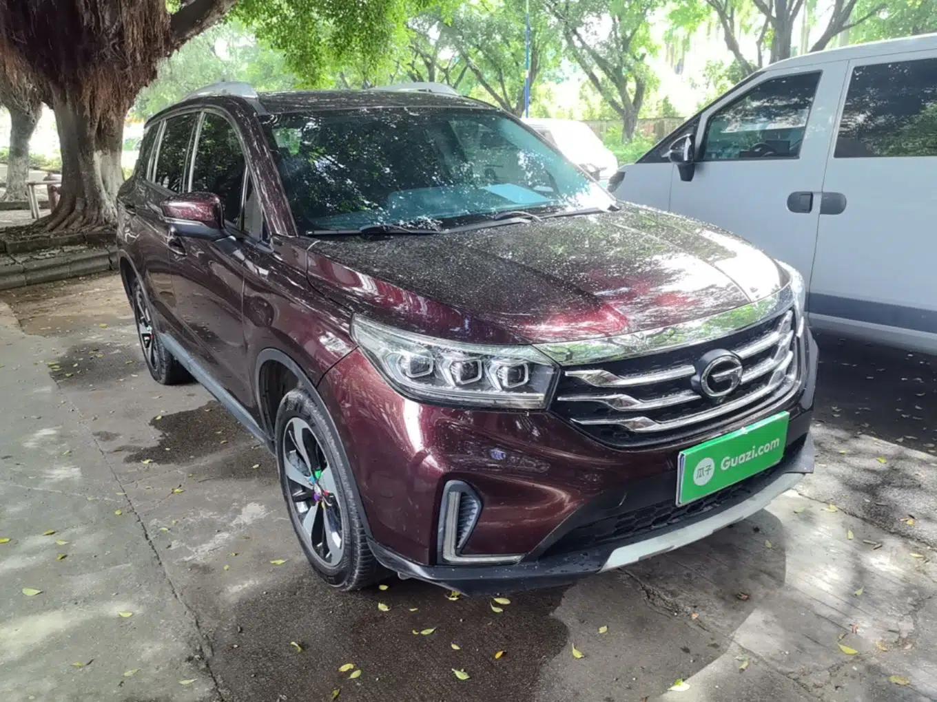 GAC Trumpchi GS4 2019 270T Automatic Two-Wheel Drive Luxury Smart Connectivity Model — миниатюра 3