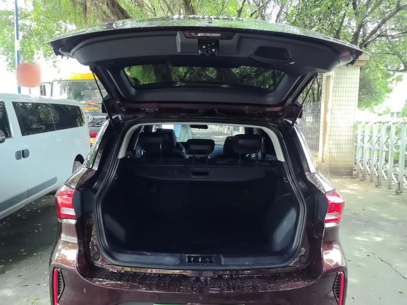 GAC Trumpchi GS4 2019 270T Automatic Two-Wheel Drive Luxury Smart Connectivity Model — миниатюра 31
