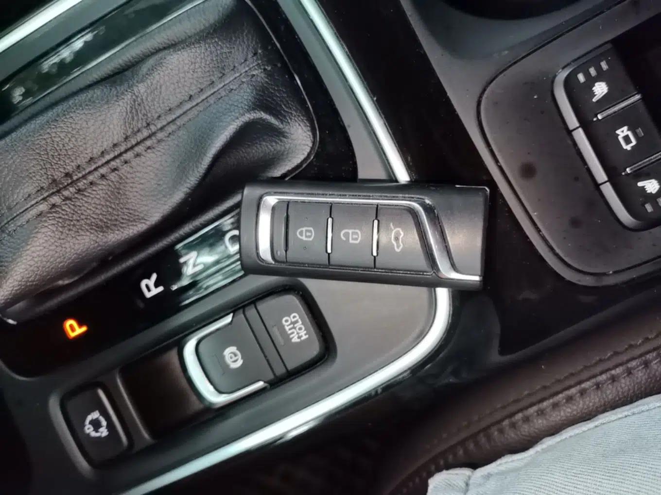 GAC Trumpchi GS4 2019 270T Automatic Two-Wheel Drive Luxury Smart Connectivity Model — миниатюра 32