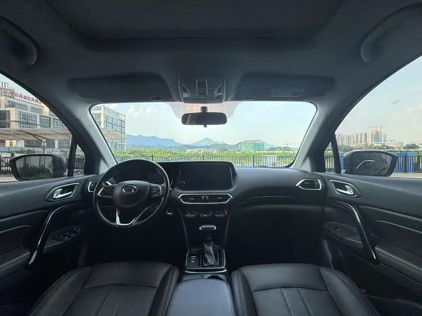 GAC Trumpchi GS4 2019 270T Automatic Two-Wheel Drive Luxury Smart Connectivity Model — миниатюра 33