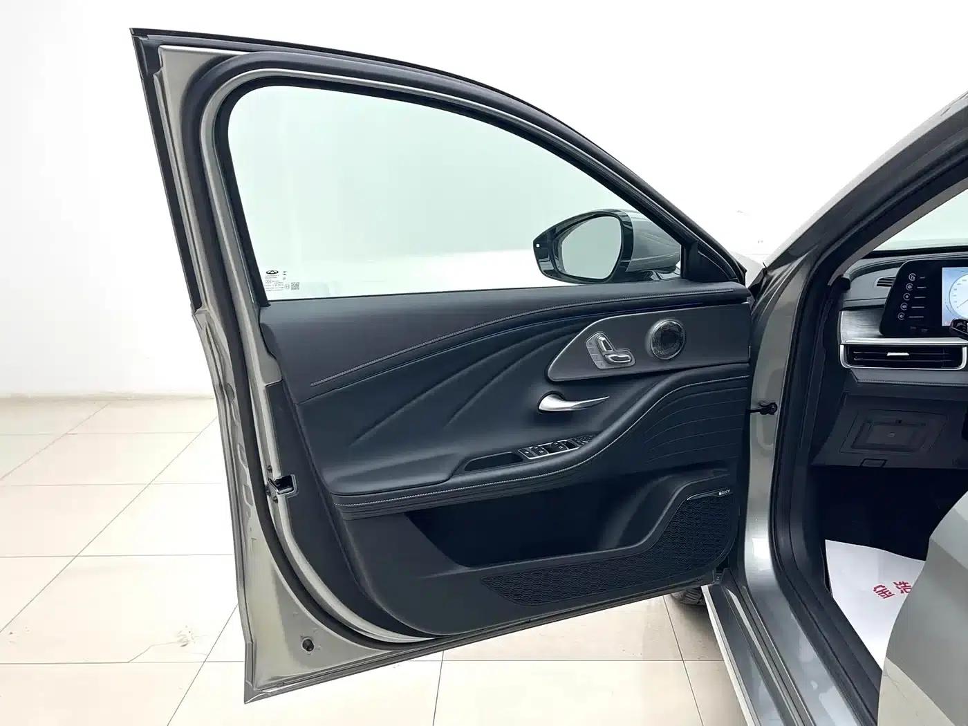 Chery Arrizo 8 2025 1.6T DCT — миниатюра 3