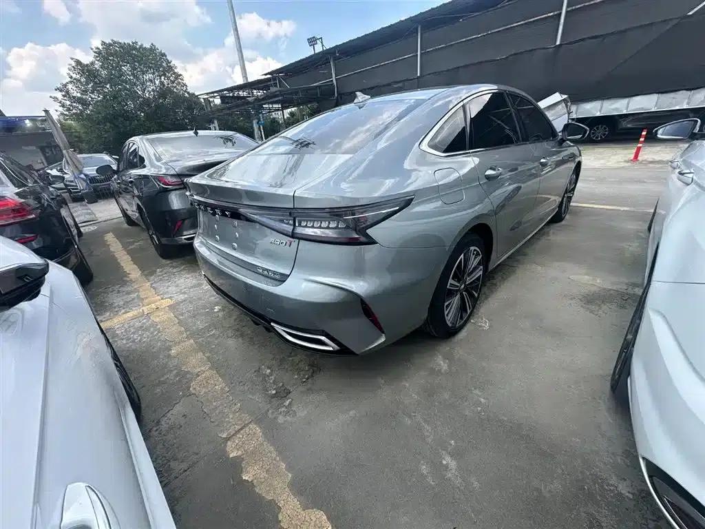 Chery Arrizo 8 2023 1.6T DCT (Standard) — миниатюра 11