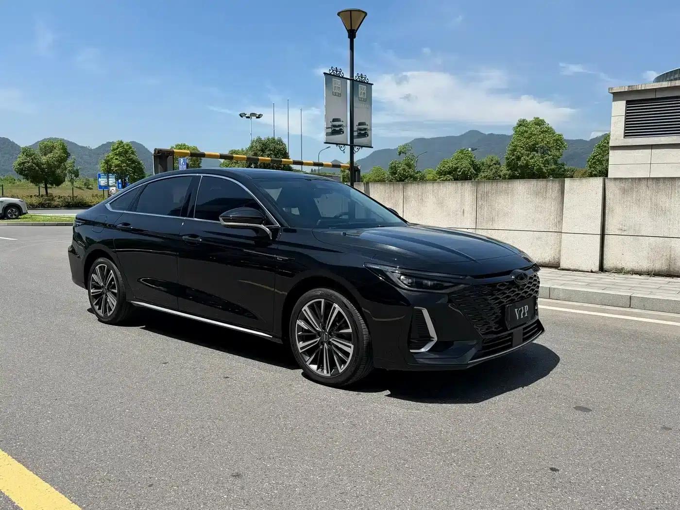 Chery Arrizo 8 2024 1.6T DCT — миниатюра 3