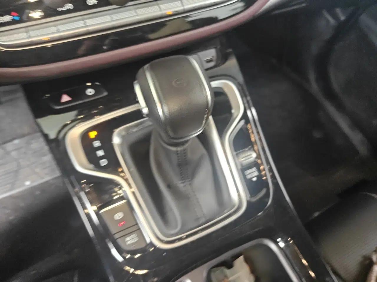 GAC Trumpchi M6 2023 PRO 270T DCT Luxury Edition — миниатюра 14