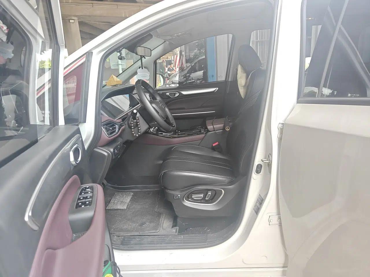 GAC Trumpchi M6 2023 PRO 270T DCT Luxury Edition — миниатюра 15