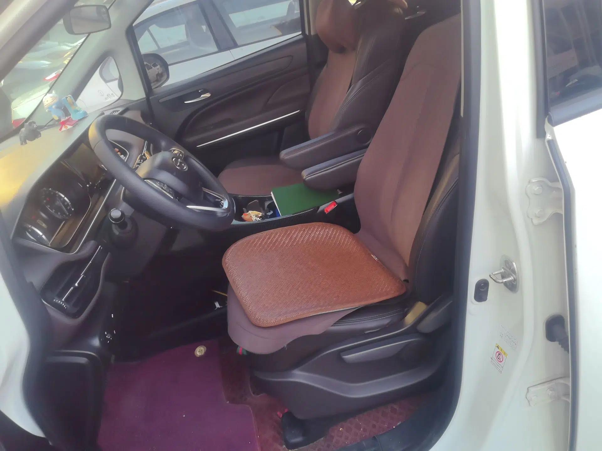 GAC Trumpchi M6 2019 270T Automatic Luxury Edition (7-seater) China V Standard — миниатюра 15