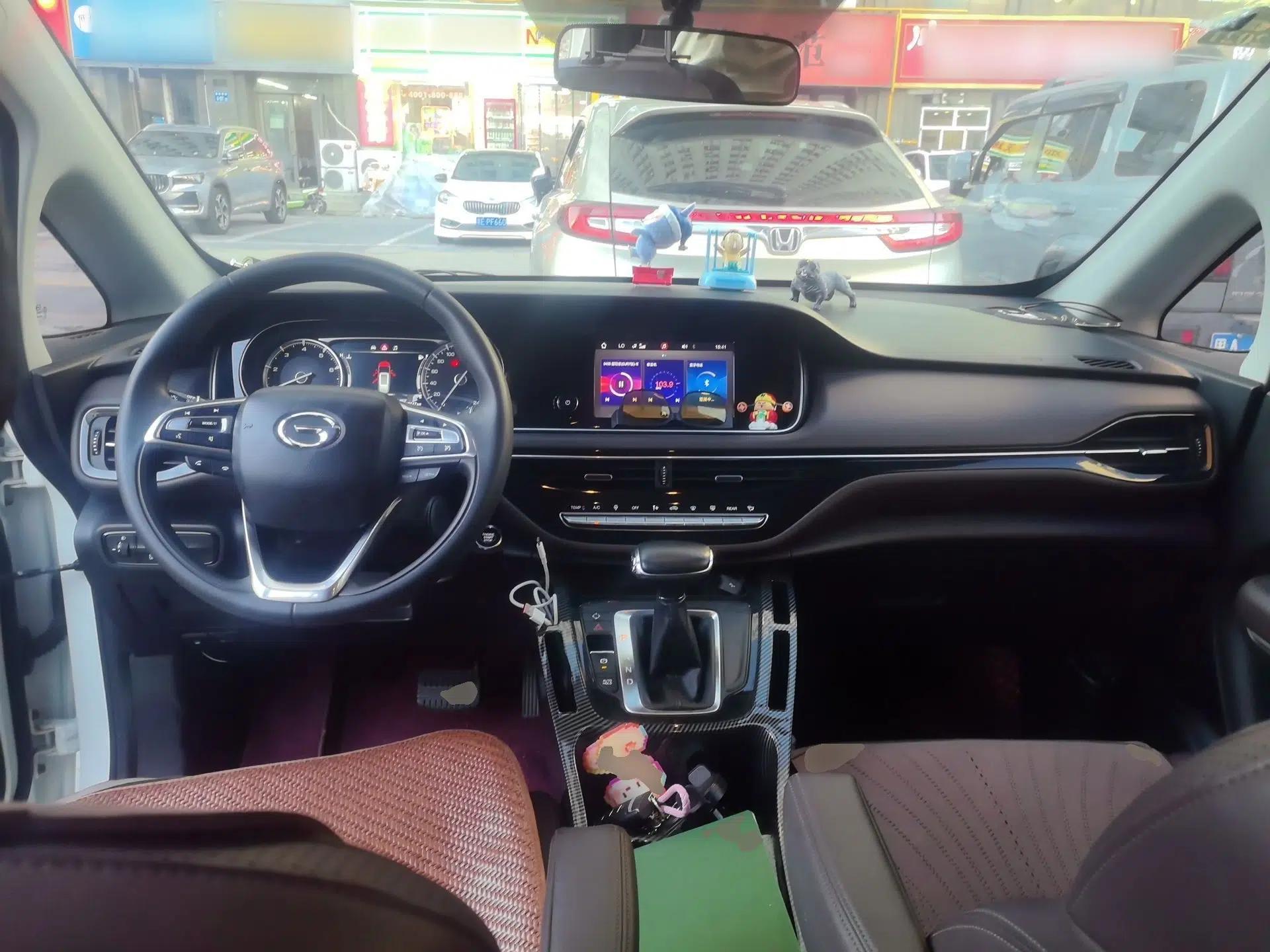 GAC Trumpchi M6 2019 270T Automatic Luxury Edition (7-seater) China V Standard — миниатюра 9