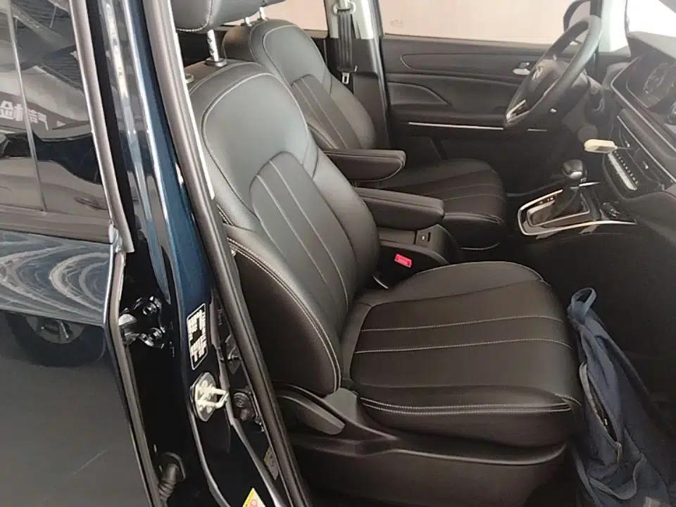 GAC Trumpchi M6 2021 270T DCT Luxury Edition (7 Seats) — миниатюра 19