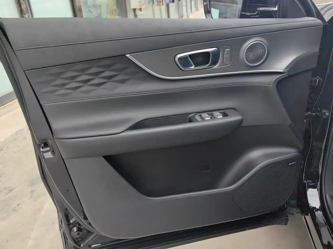 Chery Tiggo 8 PLUS 2025 290TGDI DCT Deluxe Edition — миниатюра 16