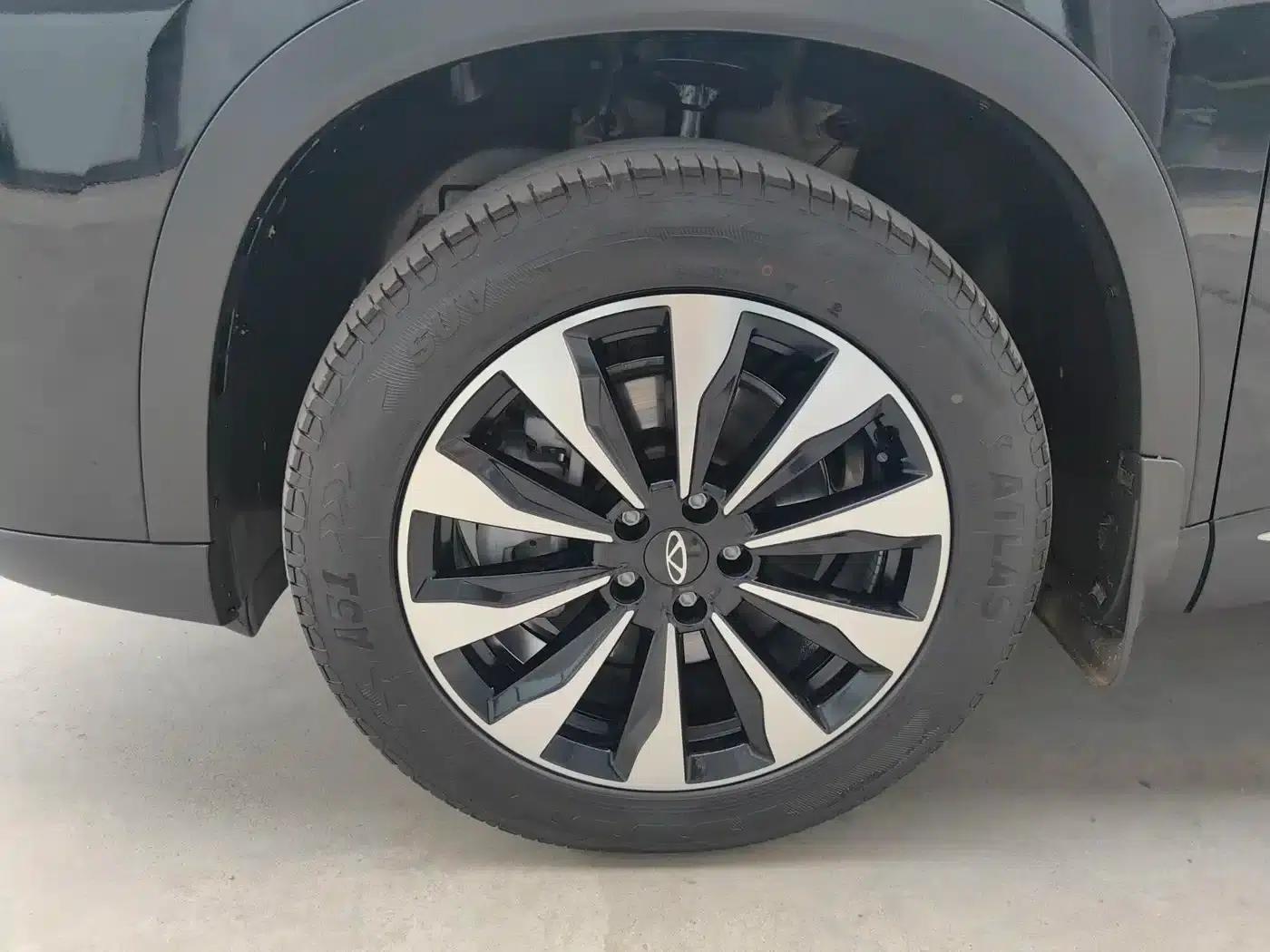 Chery Tiggo 8 PLUS 2025 290TGDI DCT Deluxe Edition — миниатюра 7