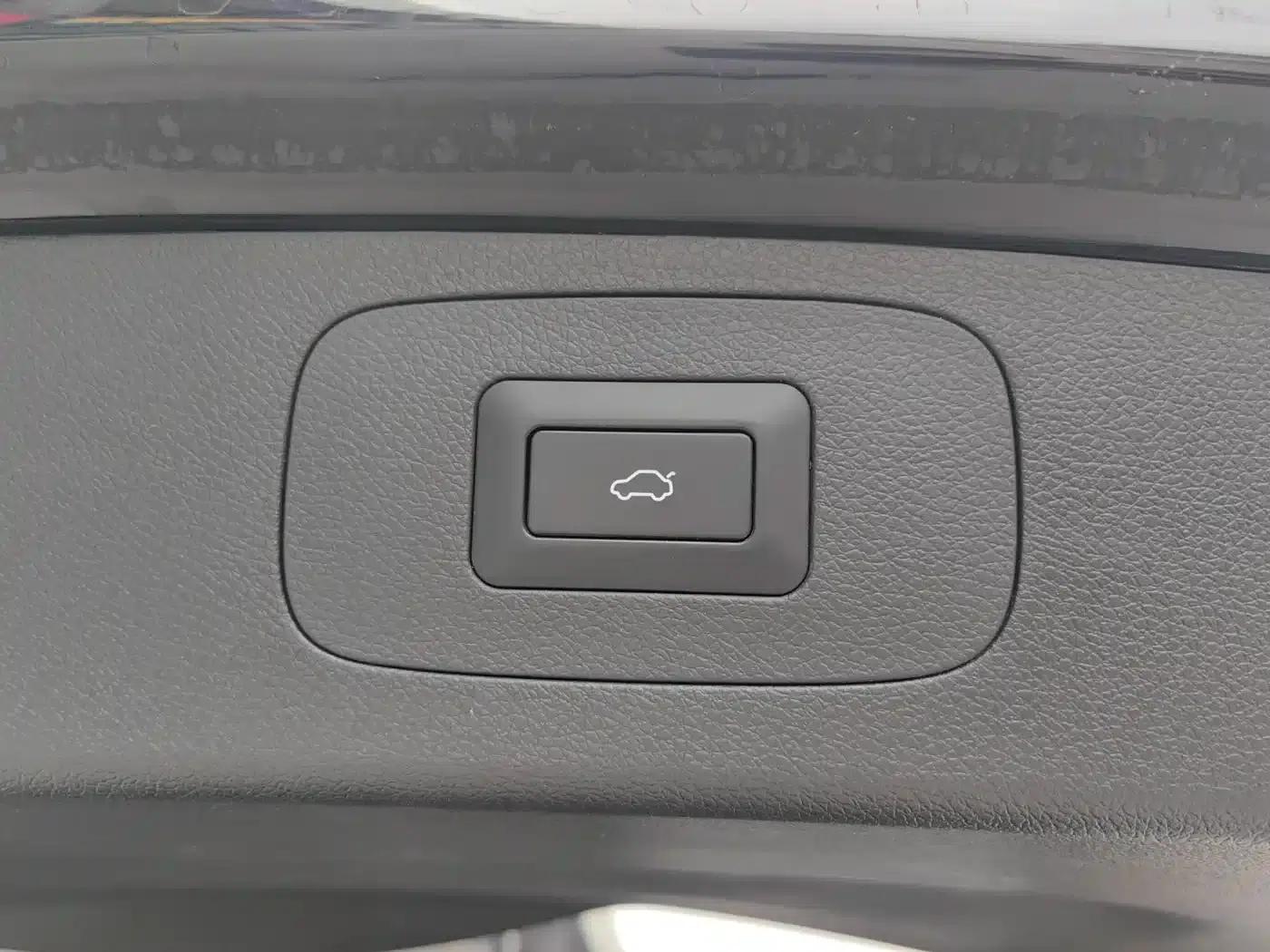 Chery Tiggo 8 PLUS 2025 290TGDI DCT Deluxe Edition — миниатюра 9