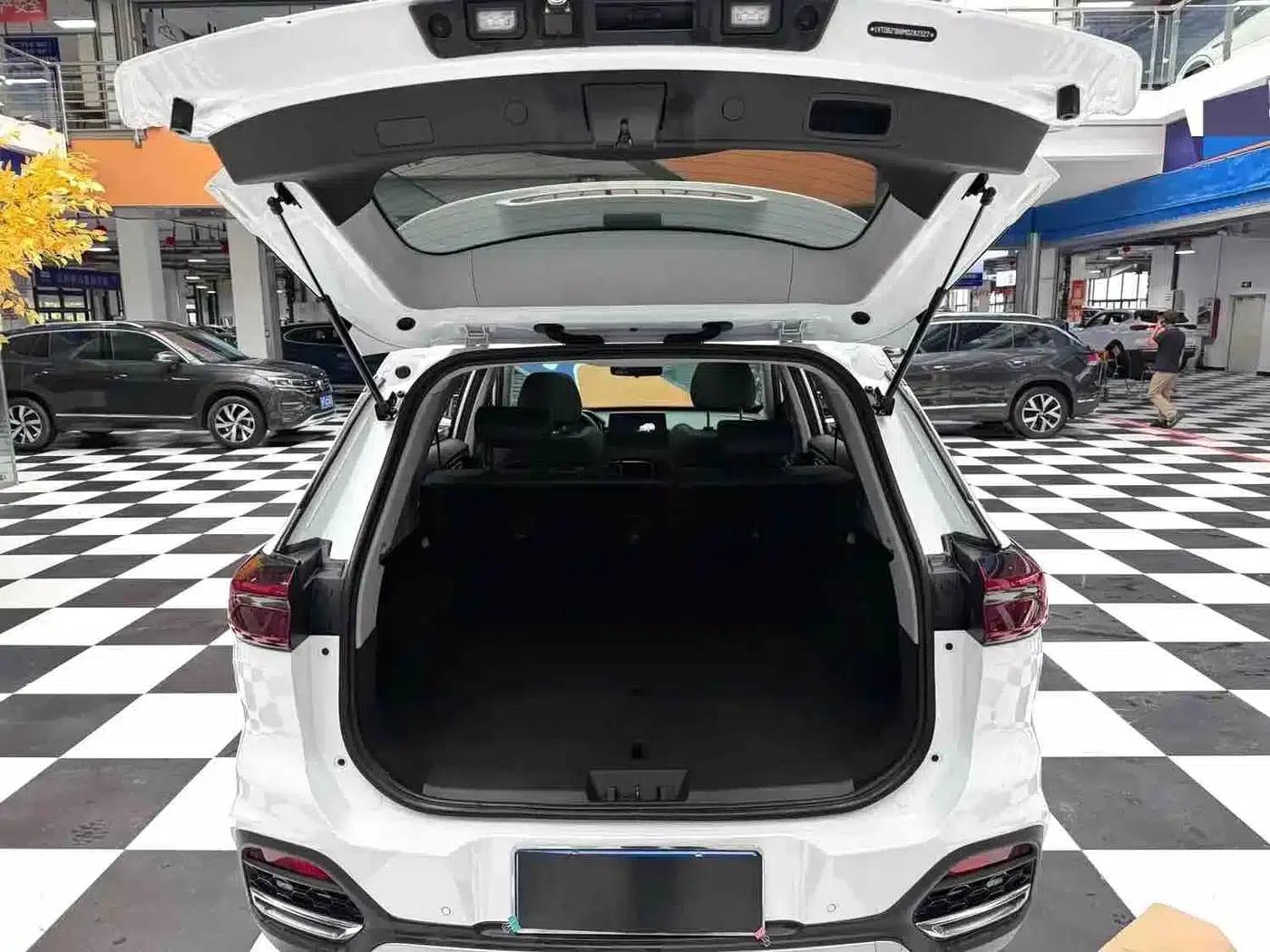 Chery Tiggo 8 2022 1.5TCI Automatic New Dynamic Edition 5-seater — миниатюра 16