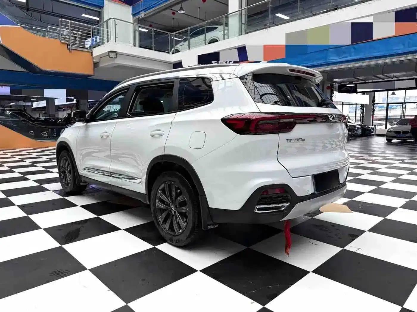 Chery Tiggo 8 2022 1.5TCI Automatic New Dynamic Edition 5-seater — миниатюра 17
