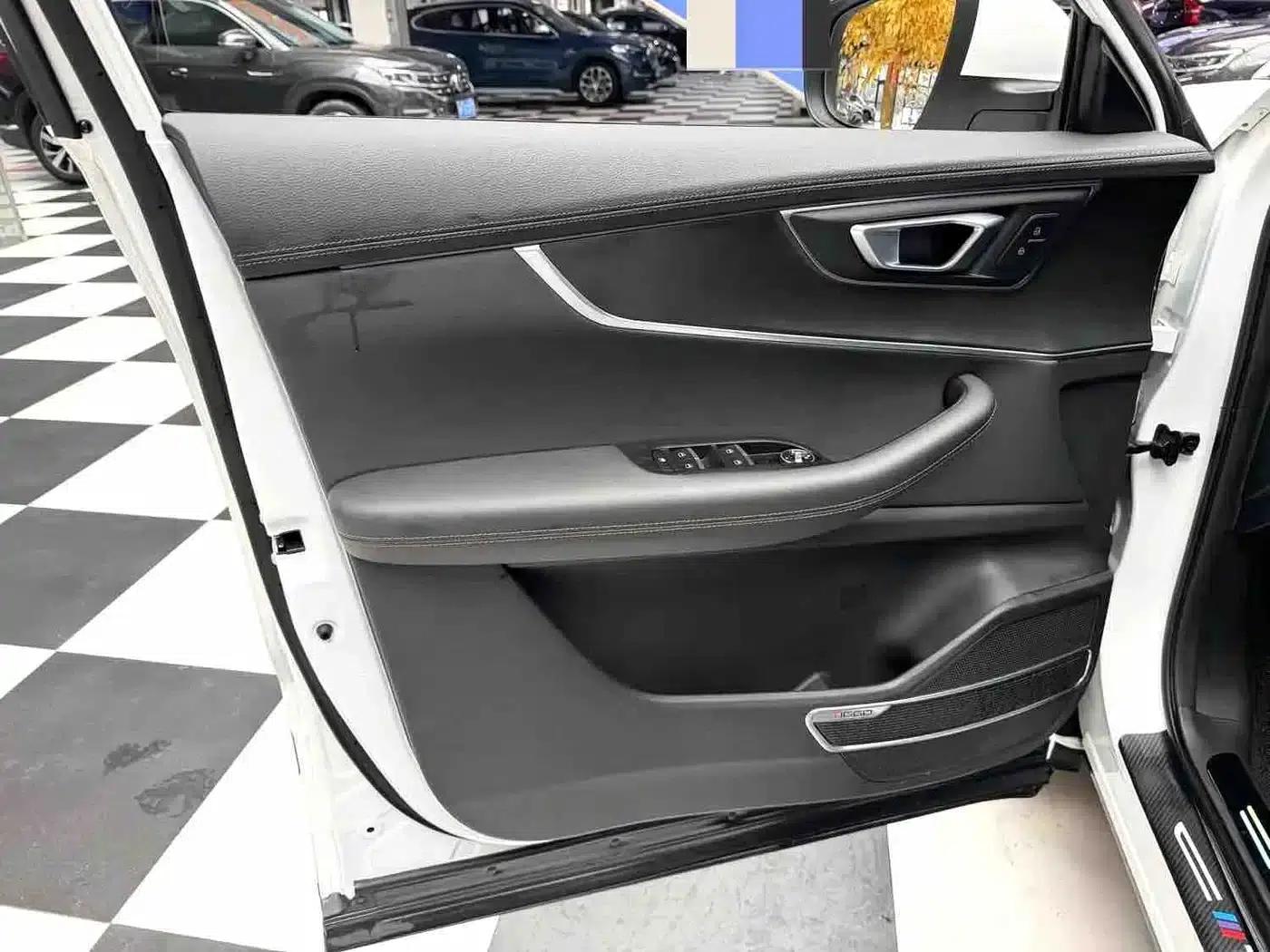 Chery Tiggo 8 2022 1.5TCI Automatic New Dynamic Edition 5-seater — миниатюра 5