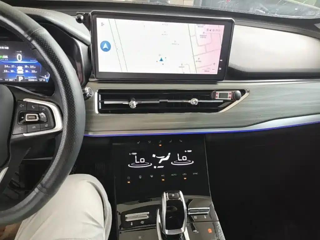 Chery Tiggo 8 2021 Kunpeng Edition 390TGDI Automatic Wind Chaser Edition — миниатюра 13