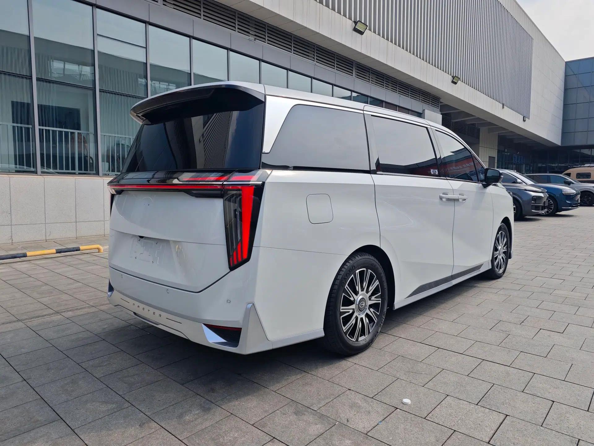 GAC Trumpchi E9 2023 E9 Championship Edition — миниатюра 17
