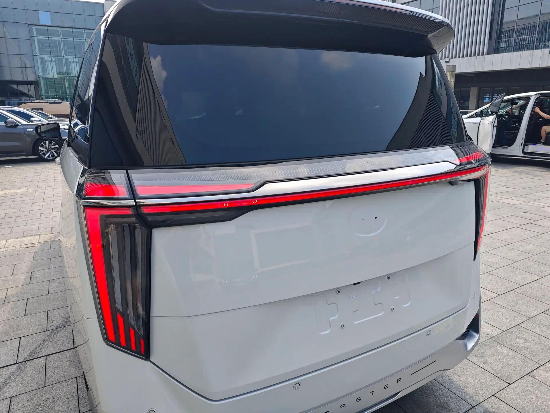 GAC Trumpchi E9 2023 E9 Championship Edition — миниатюра 18