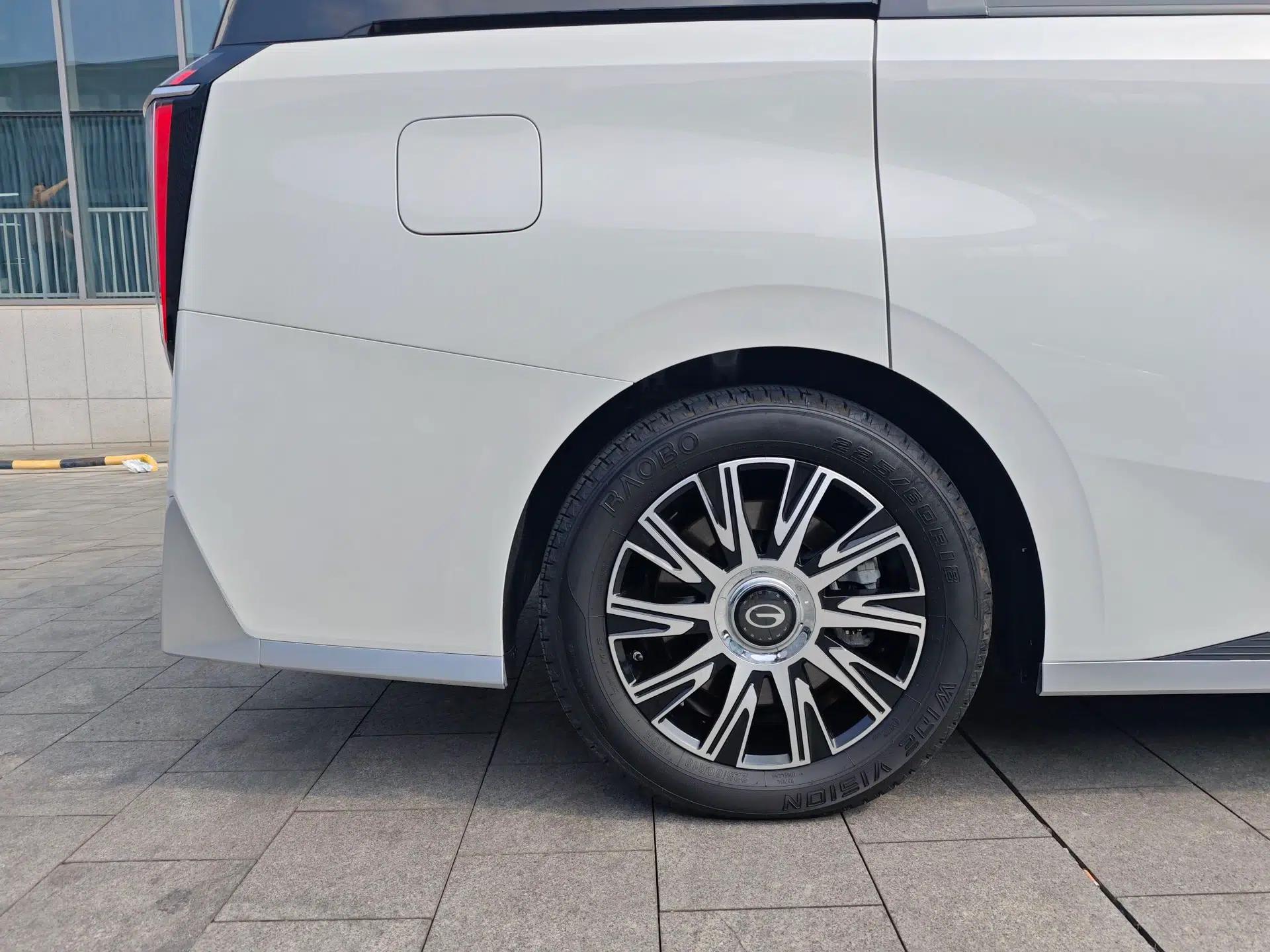 GAC Trumpchi E9 2023 E9 Championship Edition — миниатюра 22