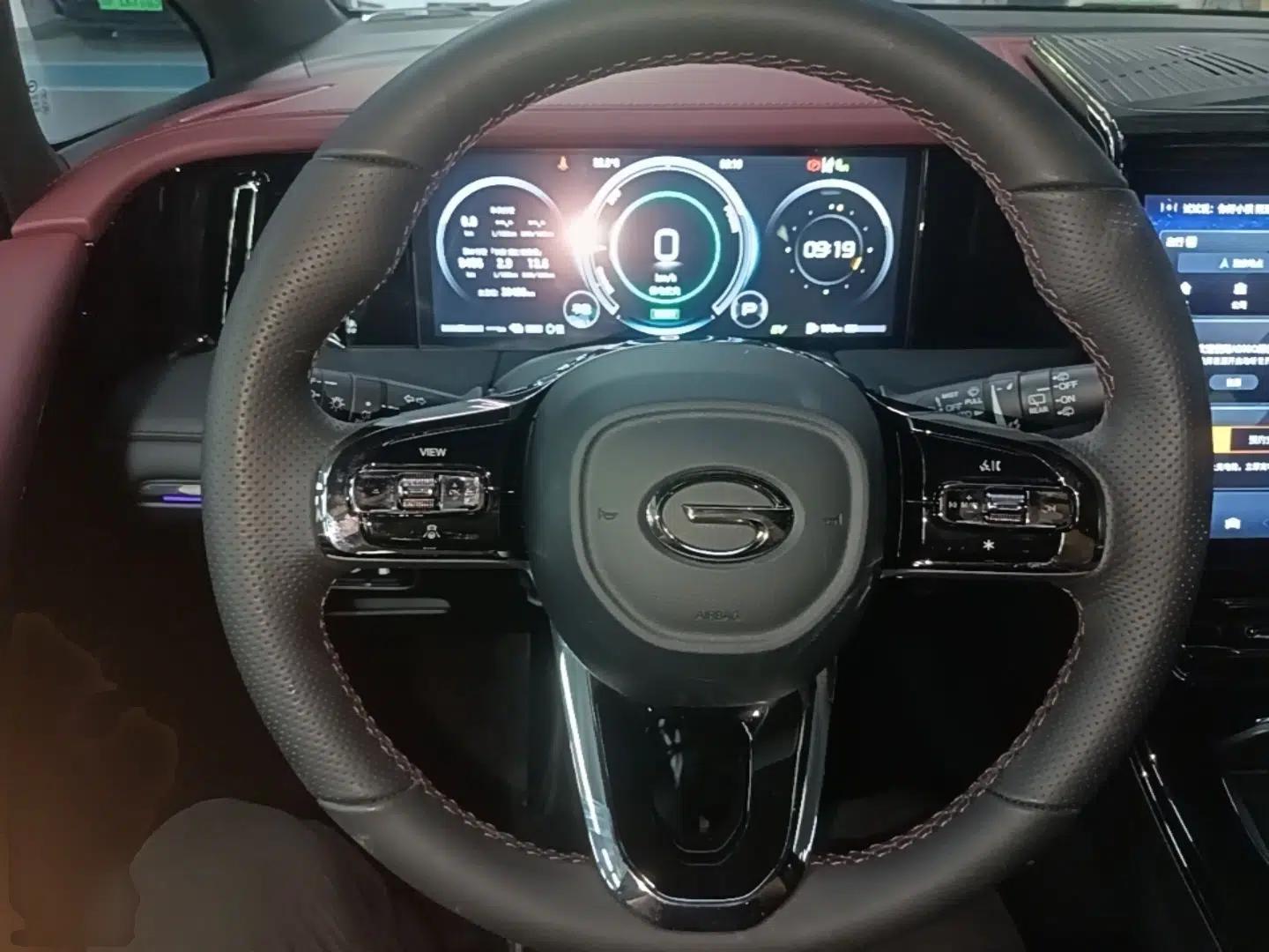 GAC Trumpchi E9 2023 E9 Championship Edition — миниатюра 24