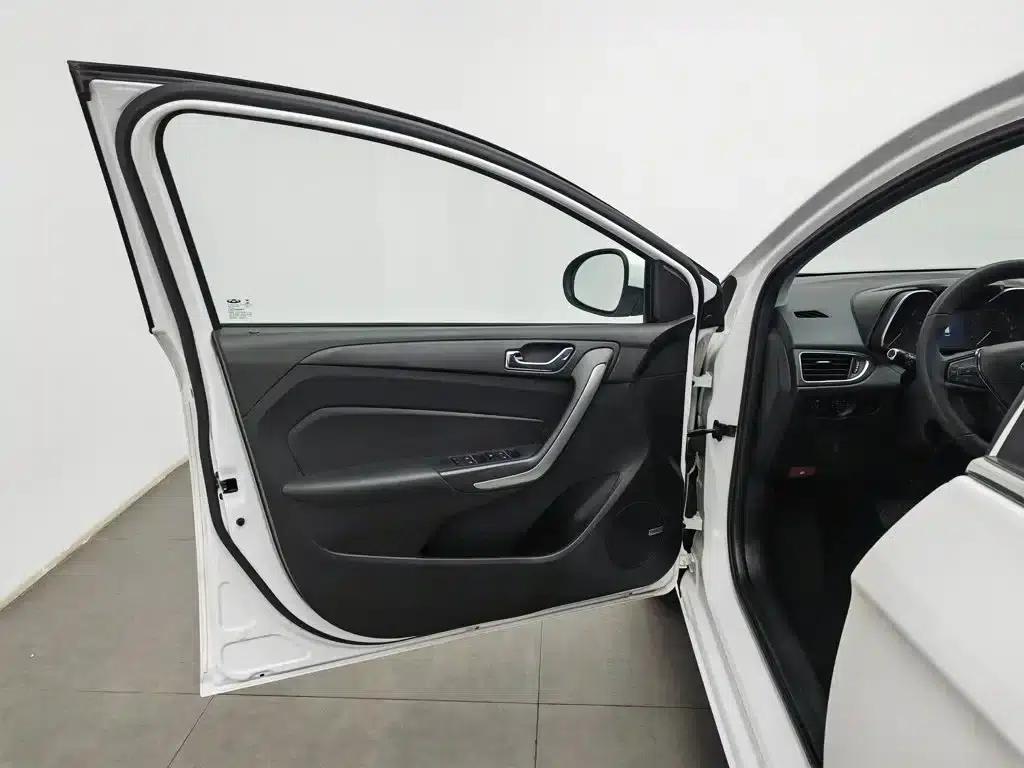 Chery Arrizo 5 2017 1.5L CVT Elite Edition — миниатюра 8