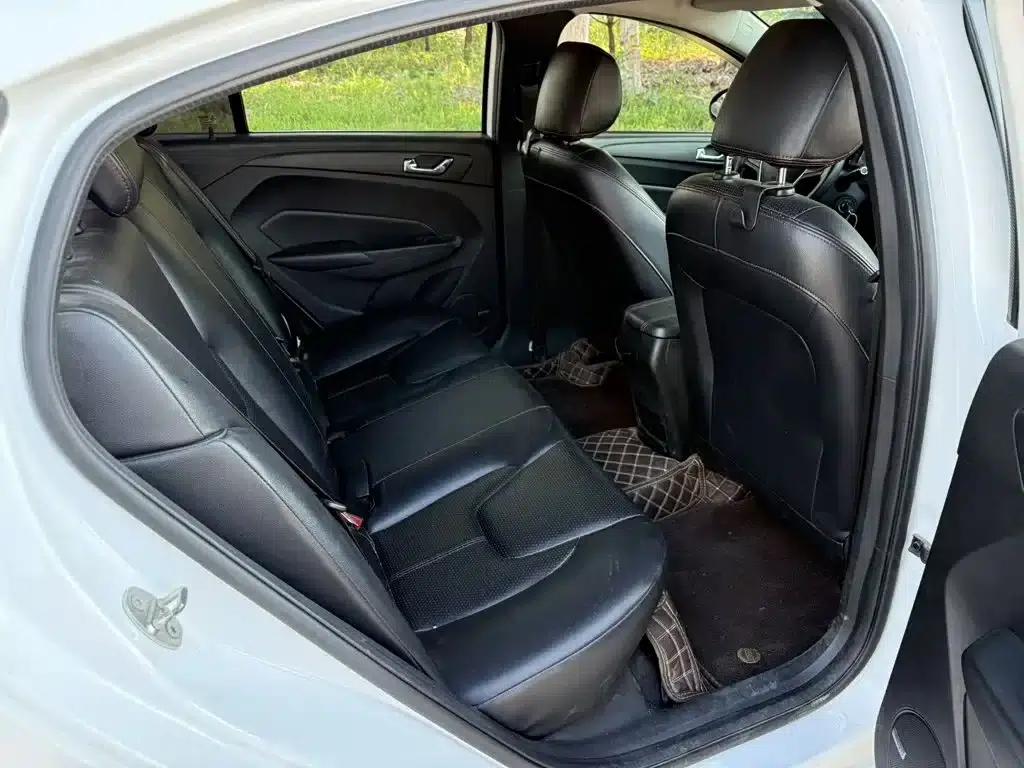 Chery Arrizo 5 2016 1.5L Manual Elite Edition — миниатюра 6