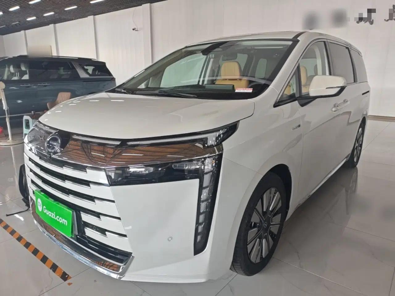 GAC Trumpchi E8 New Energy 2024 150km Longteng Glorious+ — миниатюра 1